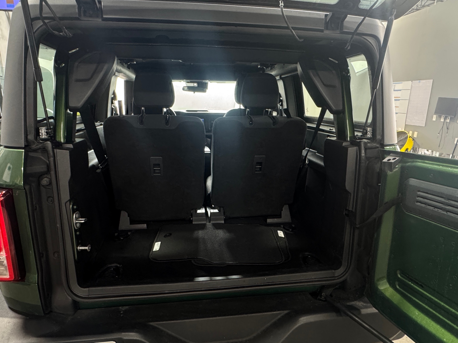 Thumbnail: 2022 Ford Bronco - 7