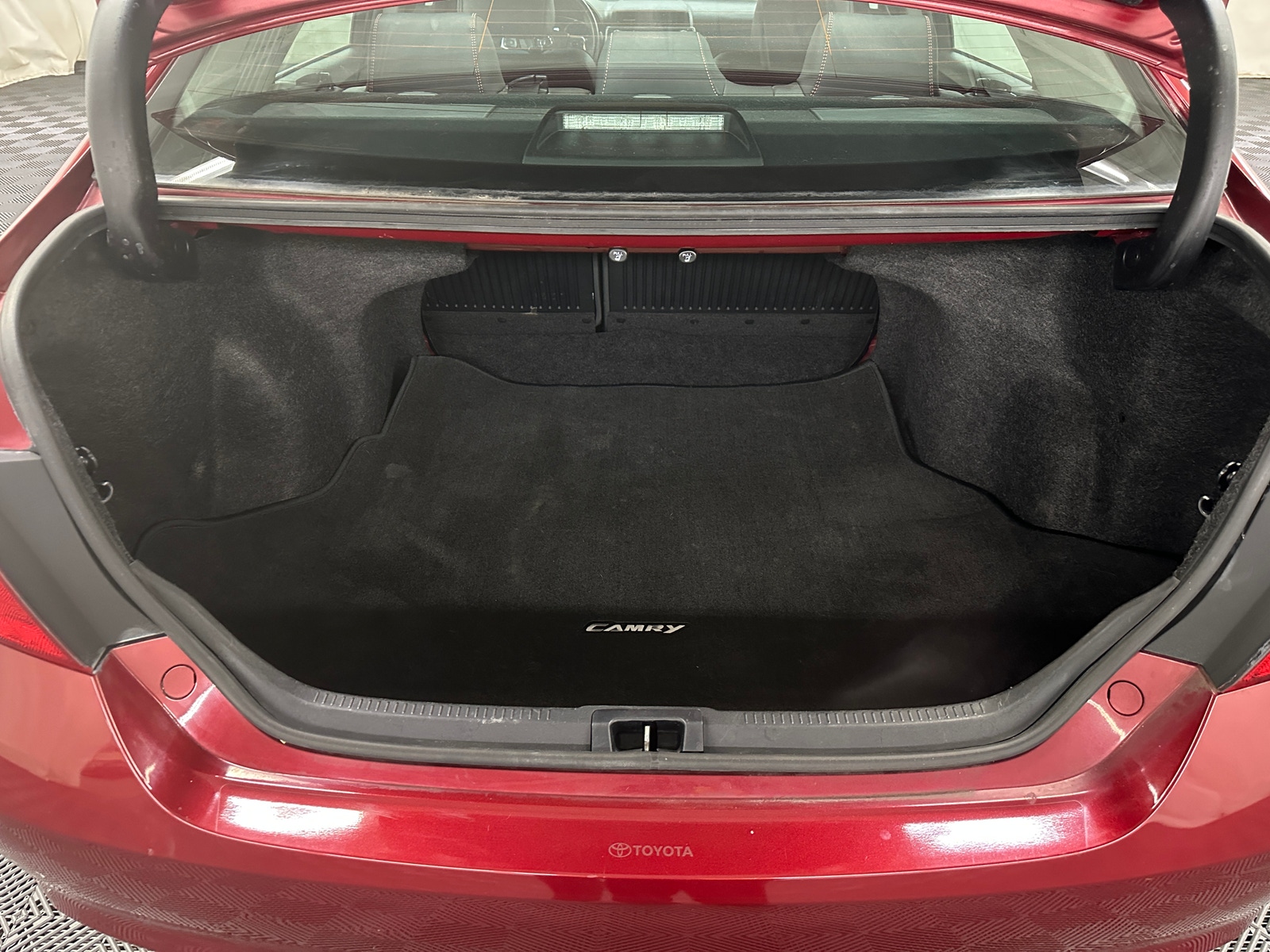 Thumbnail: 2015 Toyota Camry - 7