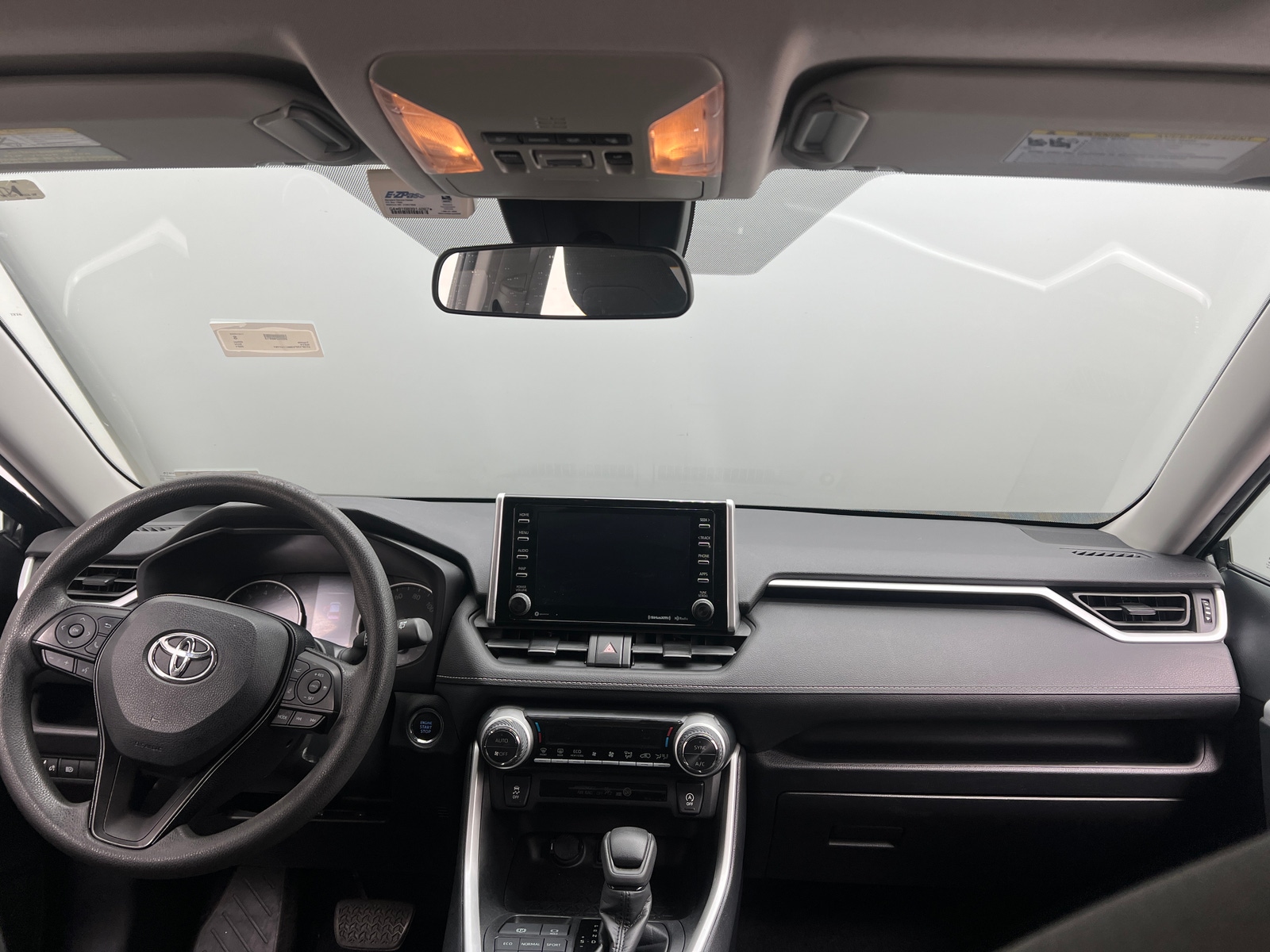 Thumbnail: 2021 Toyota RAV4 - 3