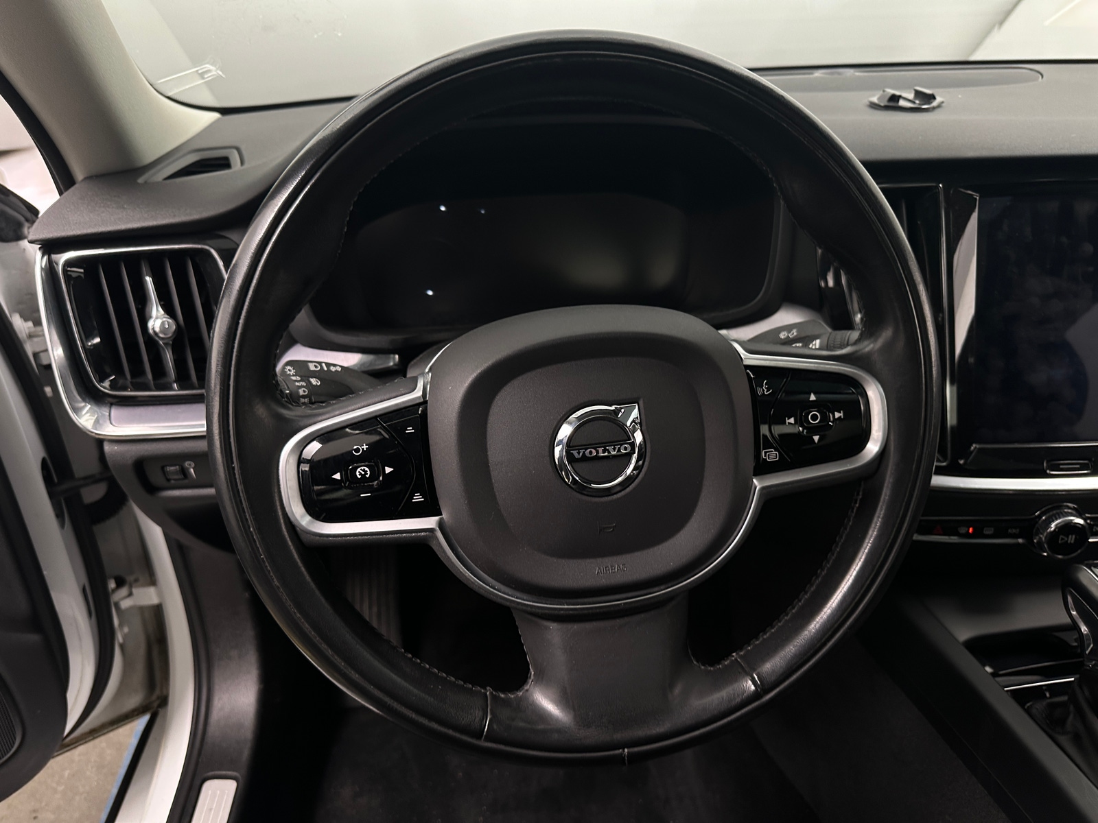 Thumbnail: 2020 Volvo S60 - 4