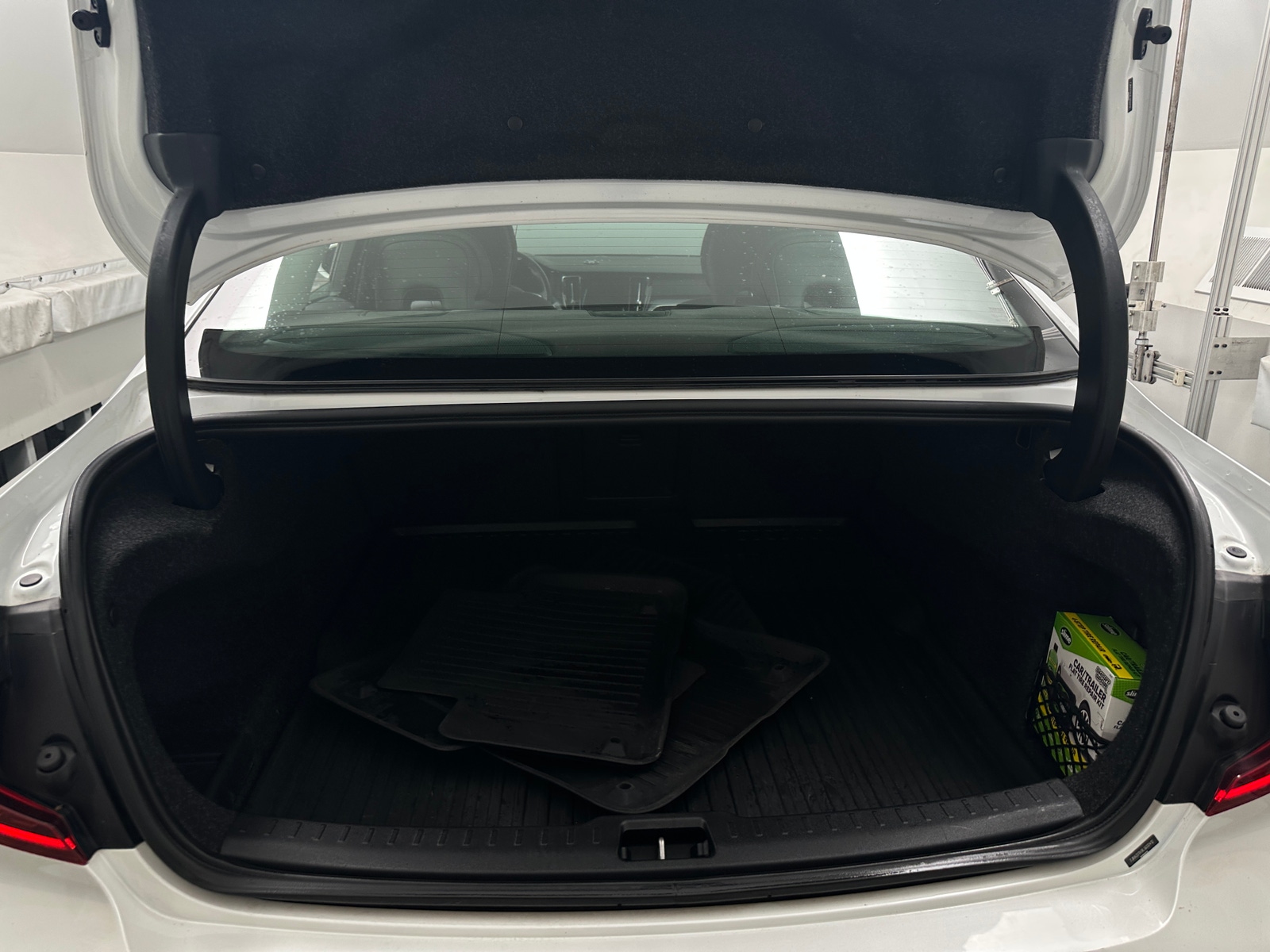 Thumbnail: 2020 Volvo S60 - 6