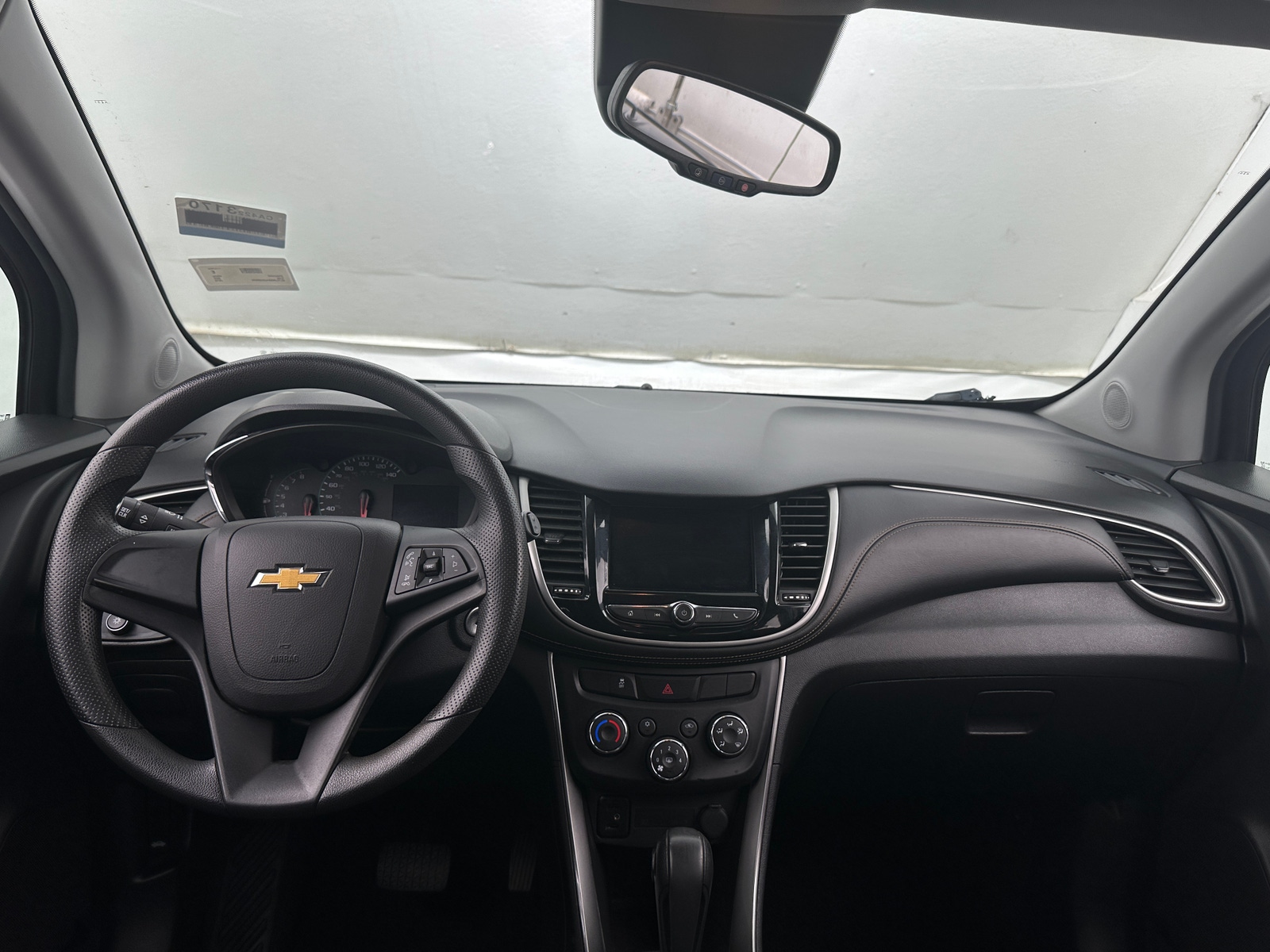 Thumbnail: 2018 Chevrolet Trax - 3