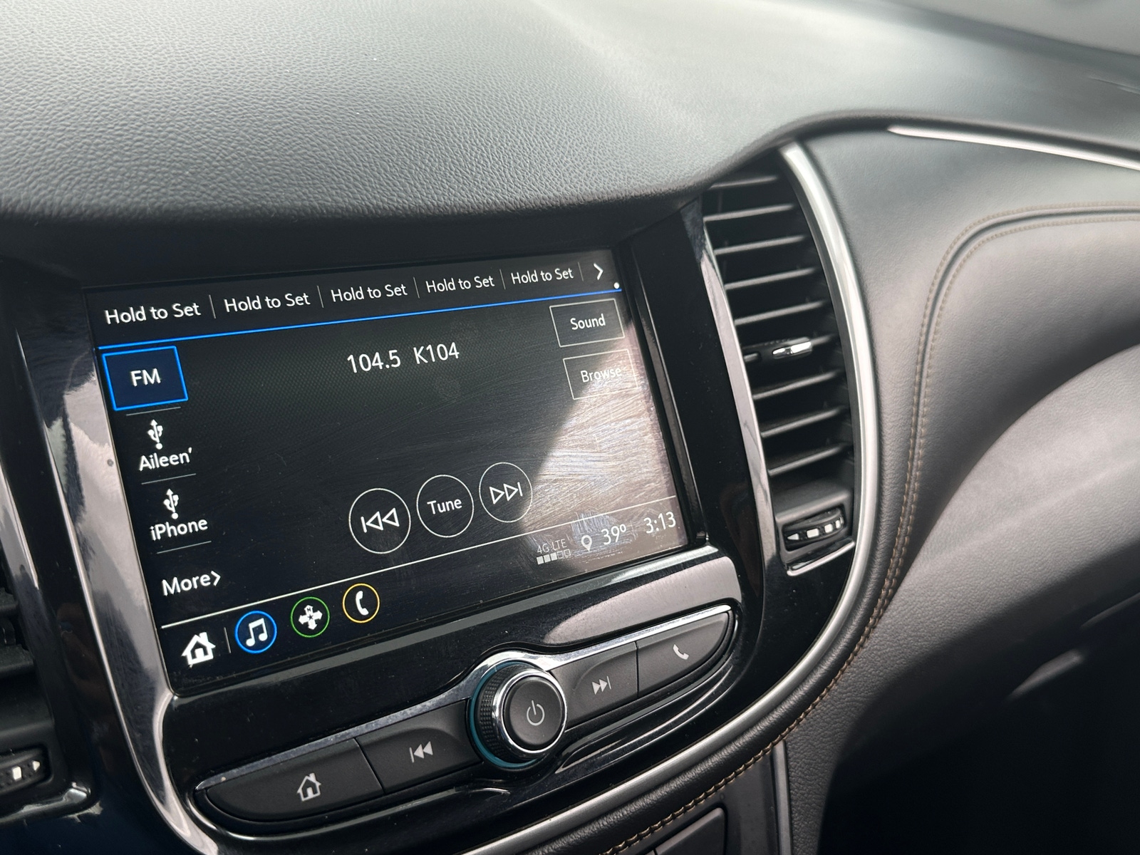 Thumbnail: 2018 Chevrolet Trax - 4