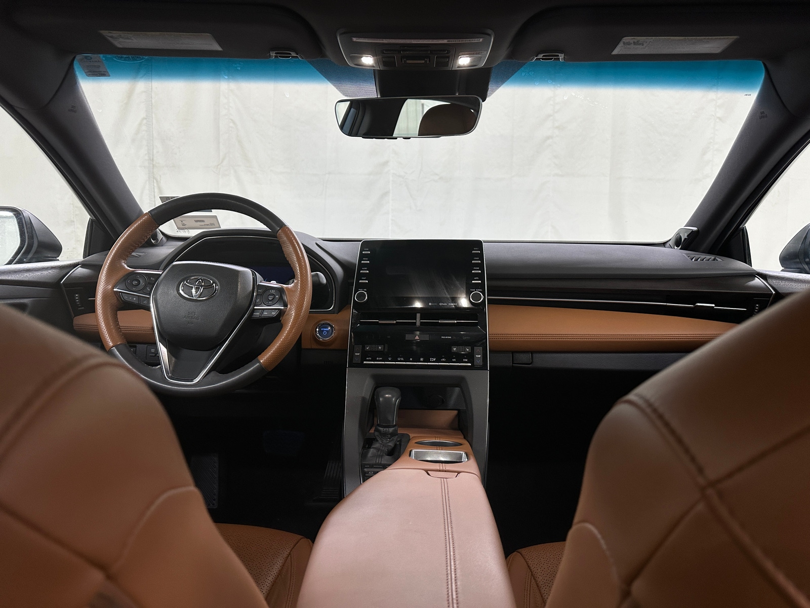 Thumbnail: 2020 Toyota Avalon - 2