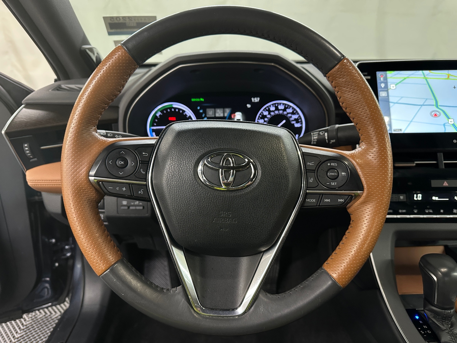 Thumbnail: 2020 Toyota Avalon - 4