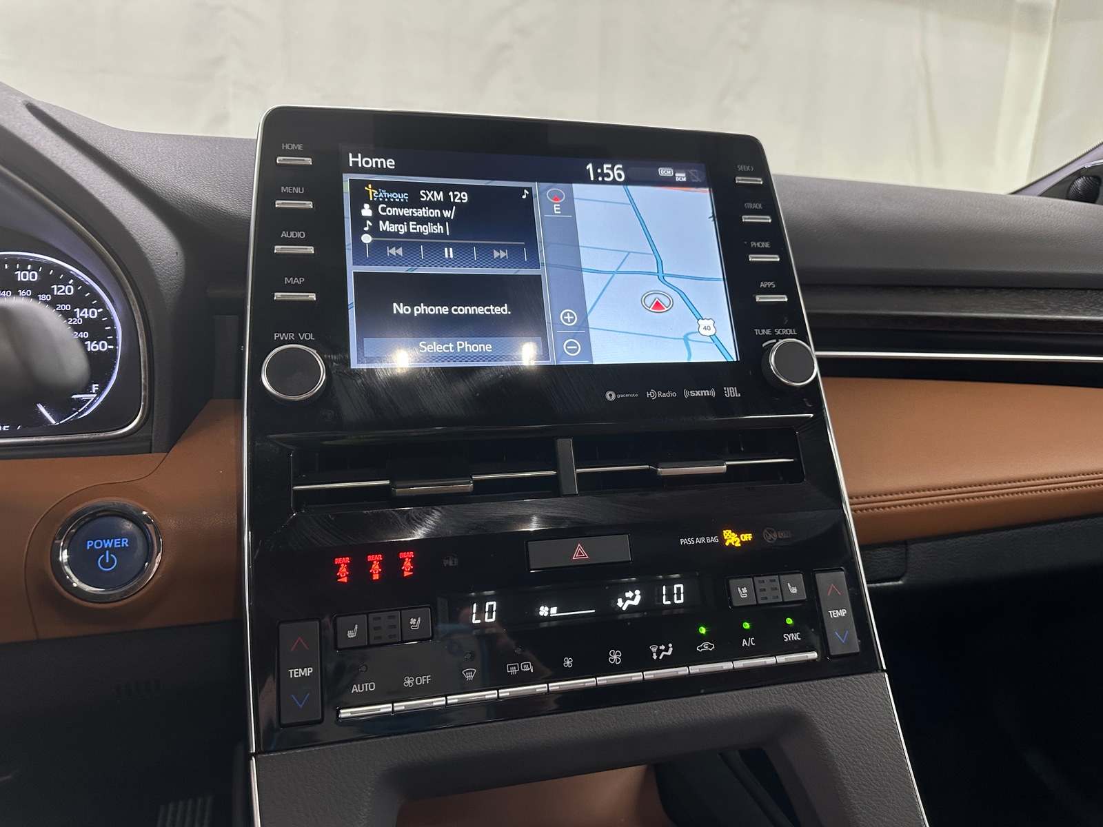 Thumbnail: 2020 Toyota Avalon - 3