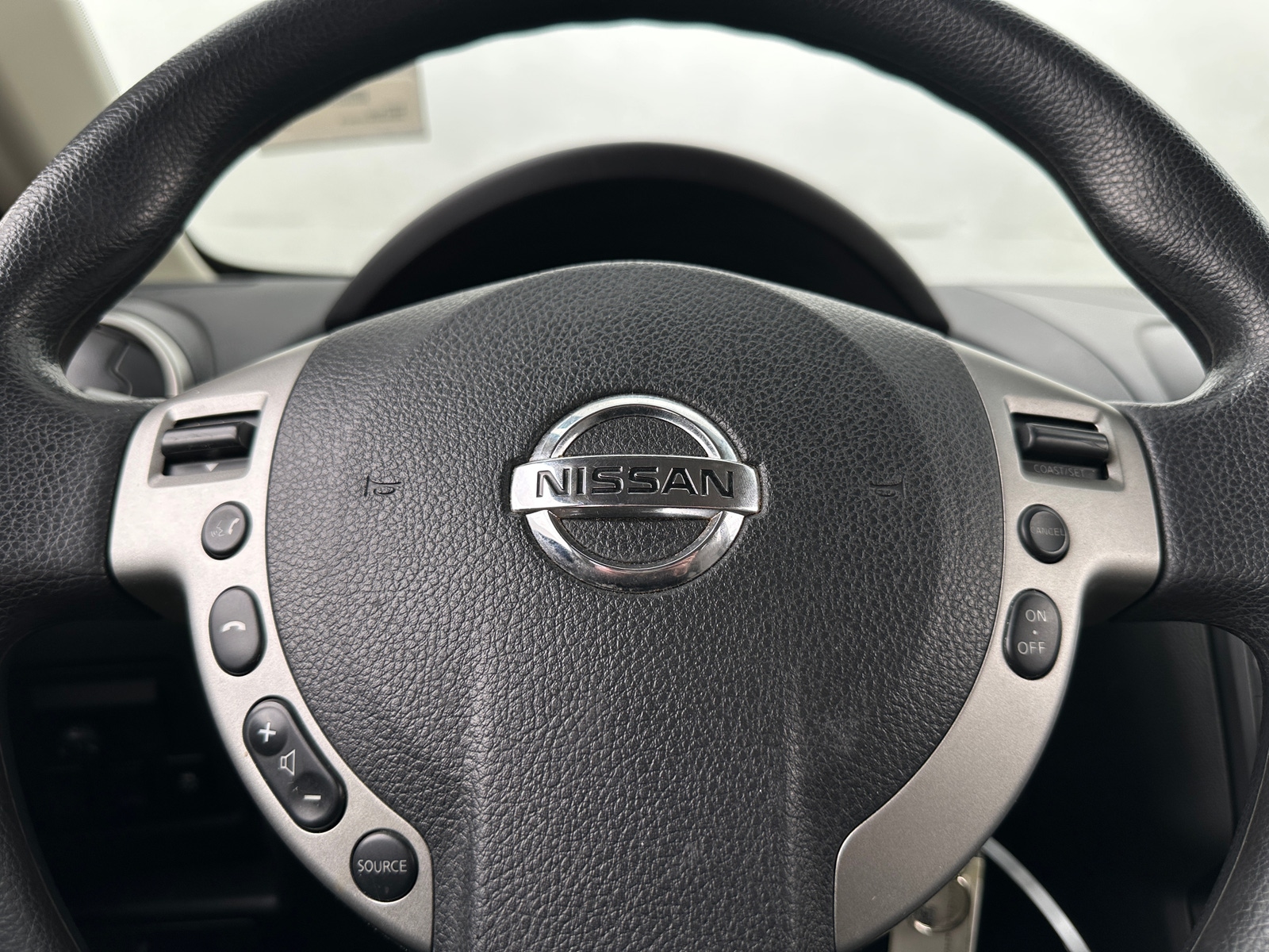 Thumbnail: 2015 Nissan Rogue - 5