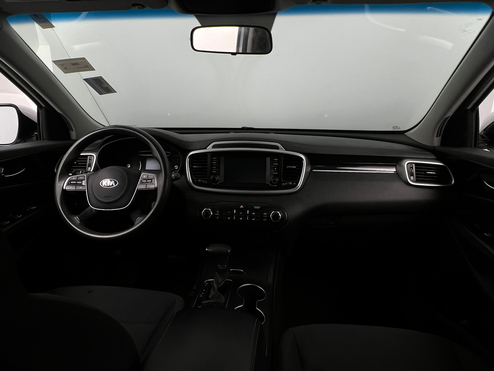 Thumbnail: 2019 Kia Sorento - 3