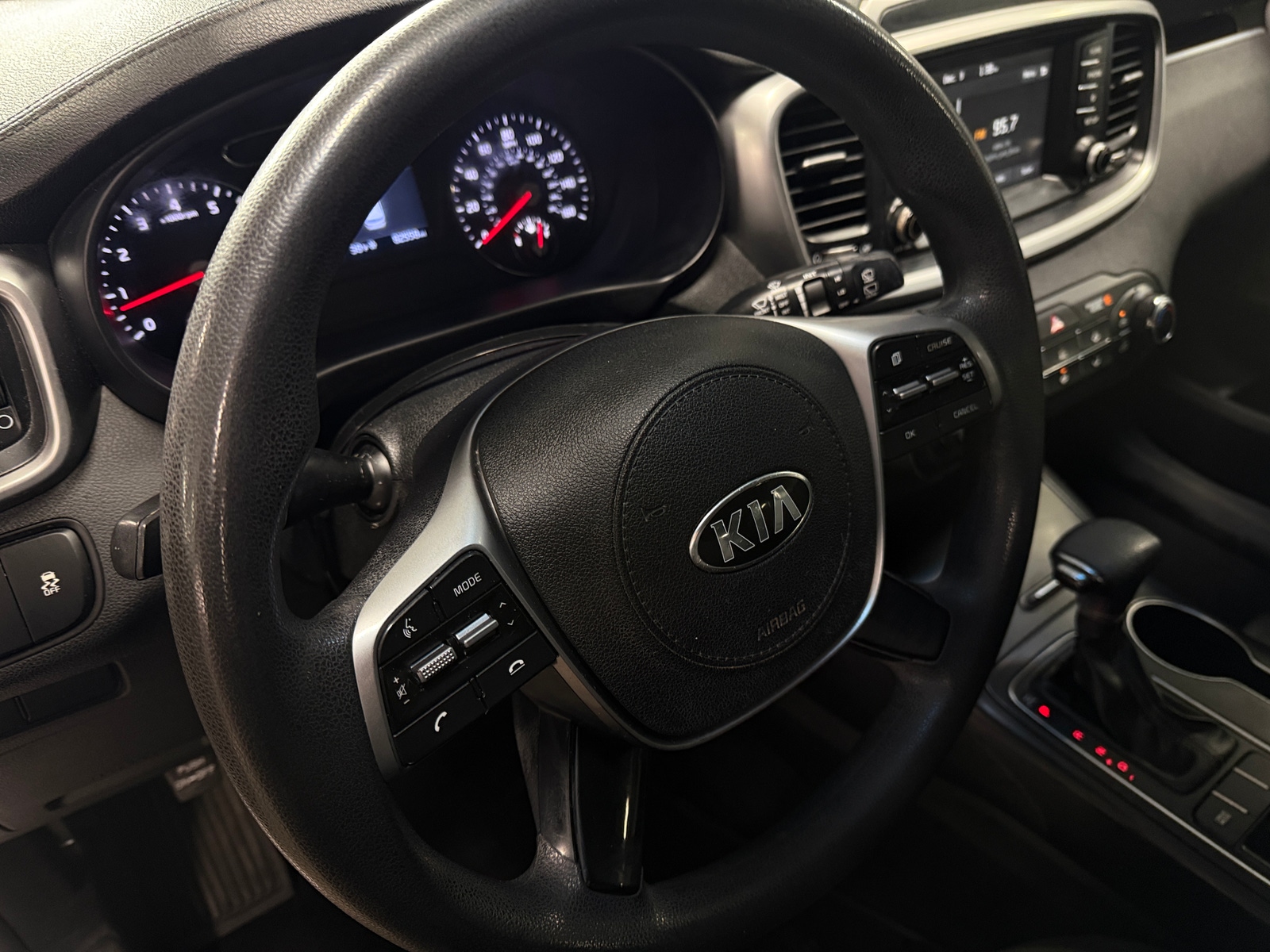 Thumbnail: 2019 Kia Sorento - 5