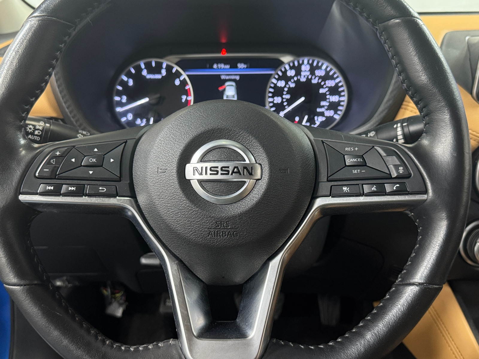 Thumbnail: 2023 Nissan Sentra - 4