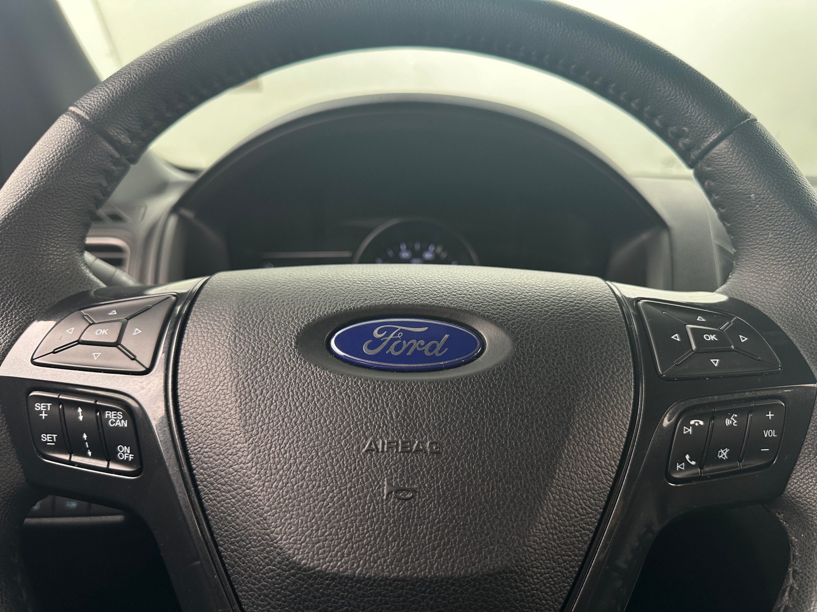 Thumbnail: 2019 Ford Explorer - 5