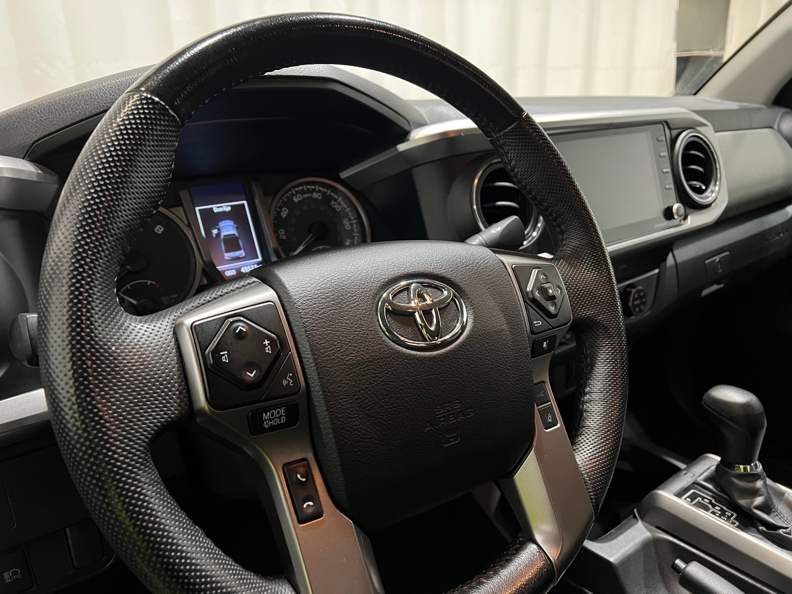 Thumbnail: 2022 Toyota Tacoma - 5