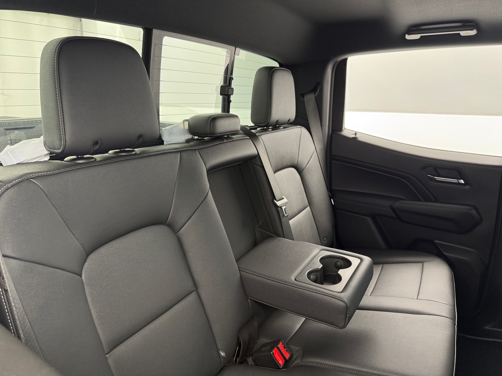 Thumbnail: 2024 Chevrolet Colorado - 5