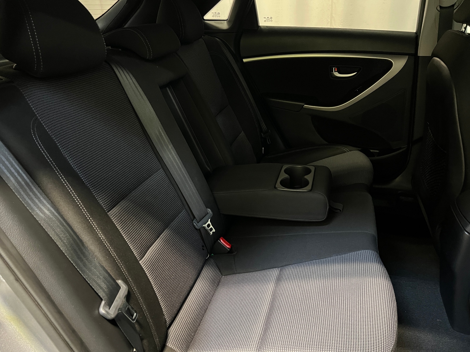 Thumbnail: 2013 Hyundai Elantra - 6