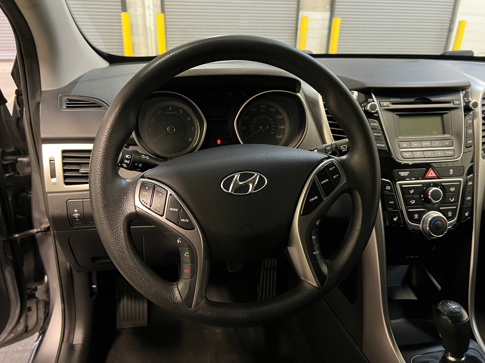 Thumbnail: 2013 Hyundai Elantra - 5