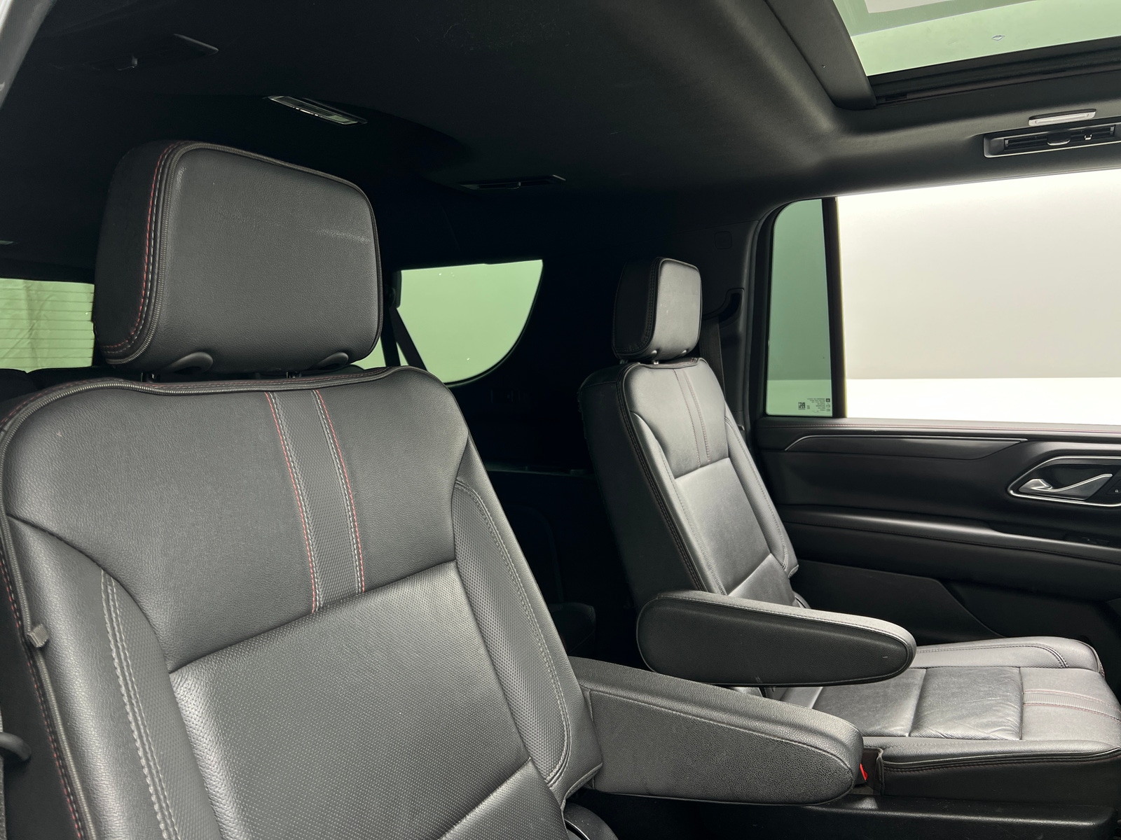 Thumbnail: 2022 Chevrolet Suburban - 5