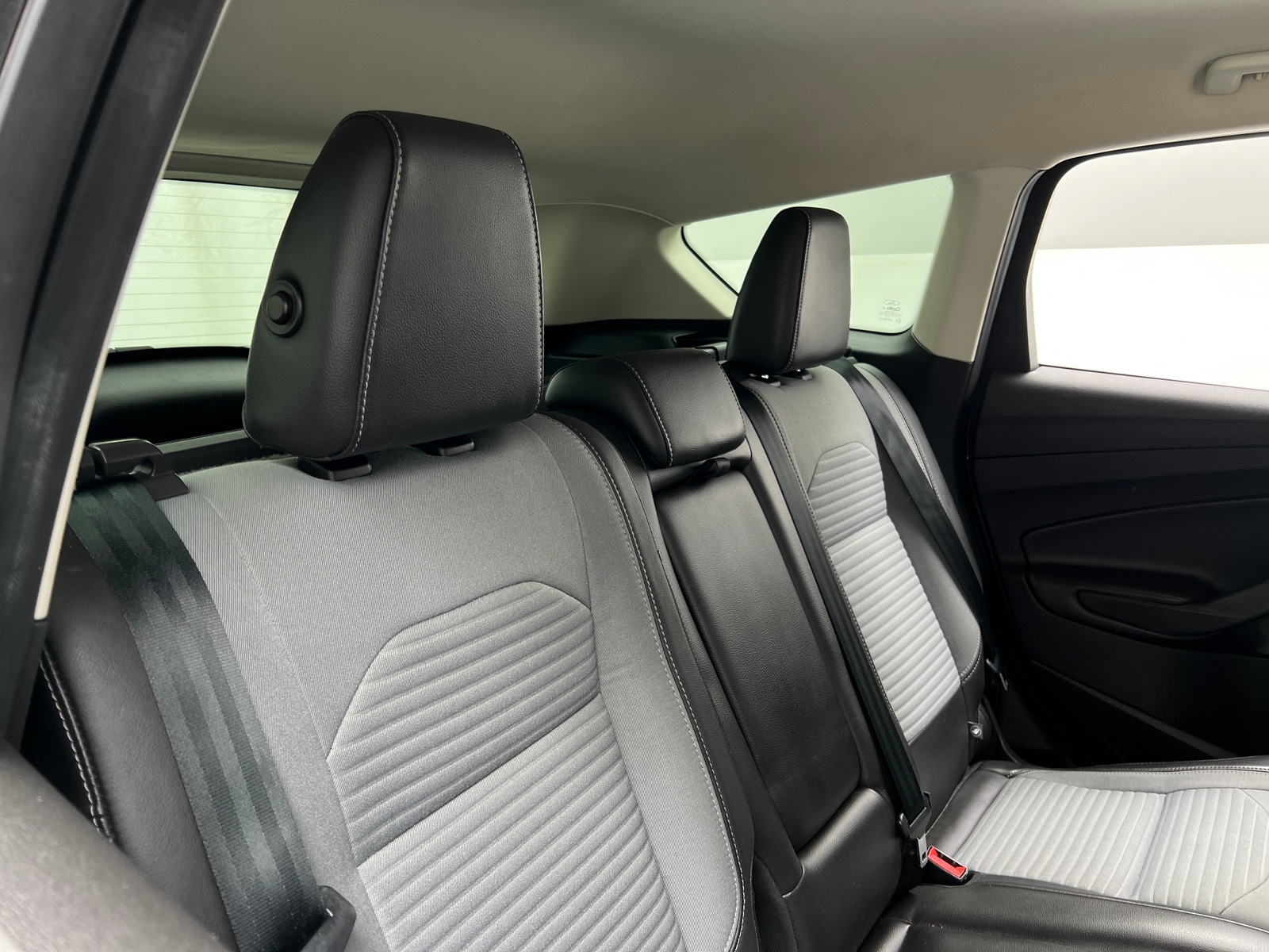 Thumbnail: 2017 Ford Escape - 5