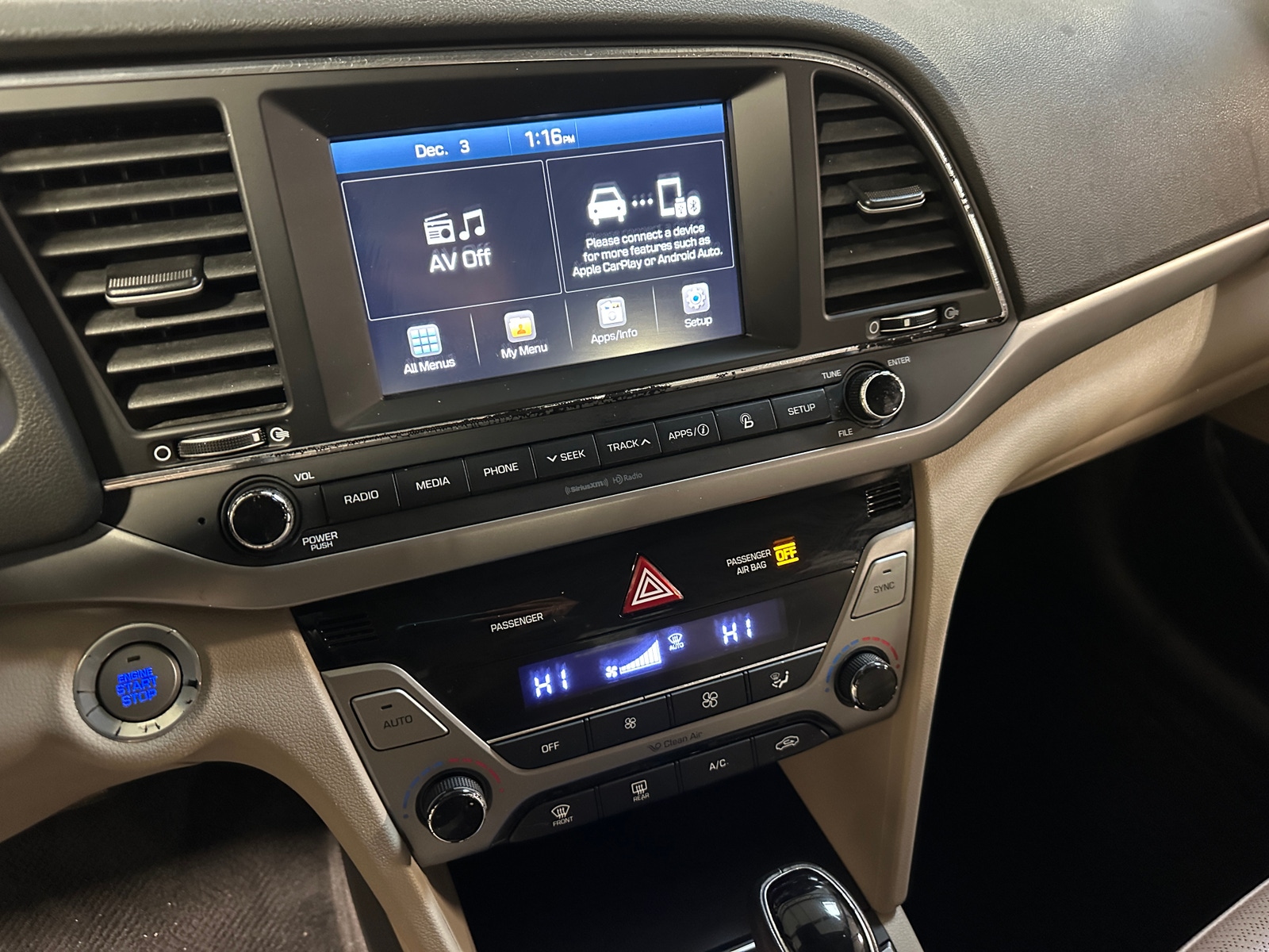 Thumbnail: 2017 Hyundai Elantra - 3