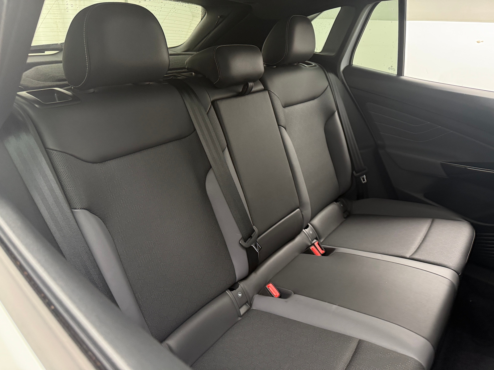 Thumbnail: 2023 Volkswagen ID.4 - 5