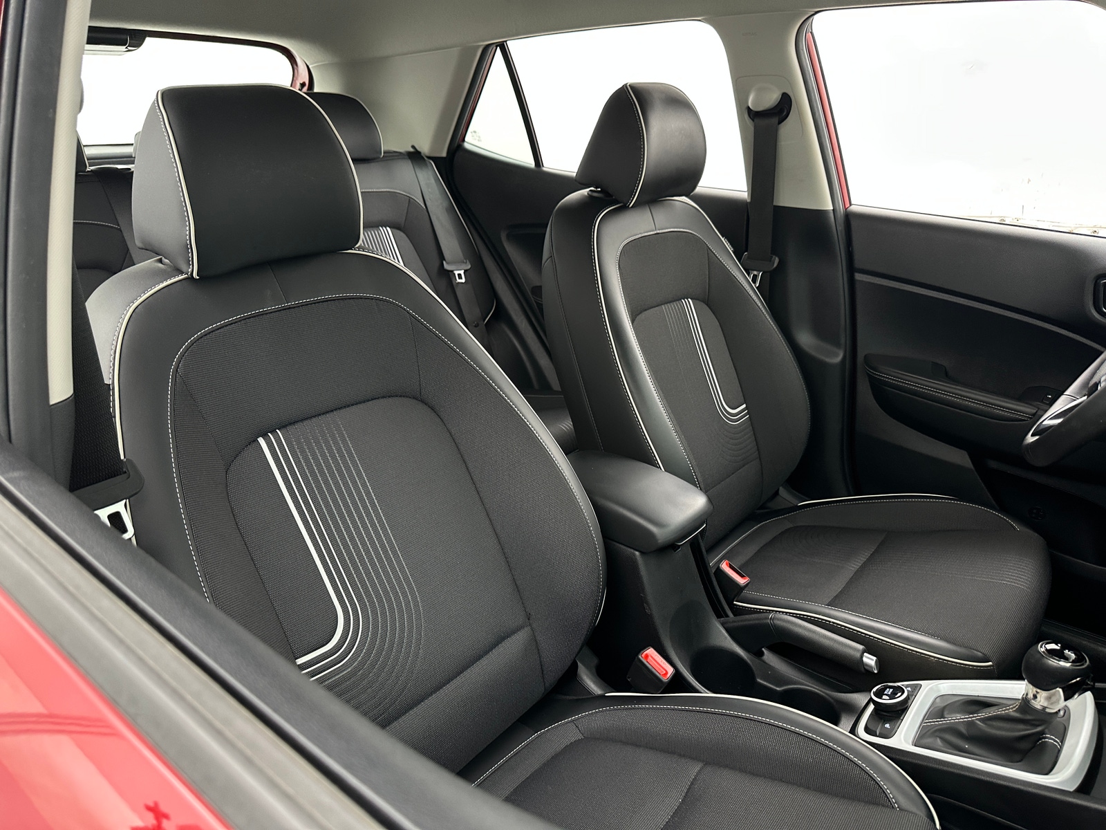 Thumbnail: 2023 Hyundai Venue - 2