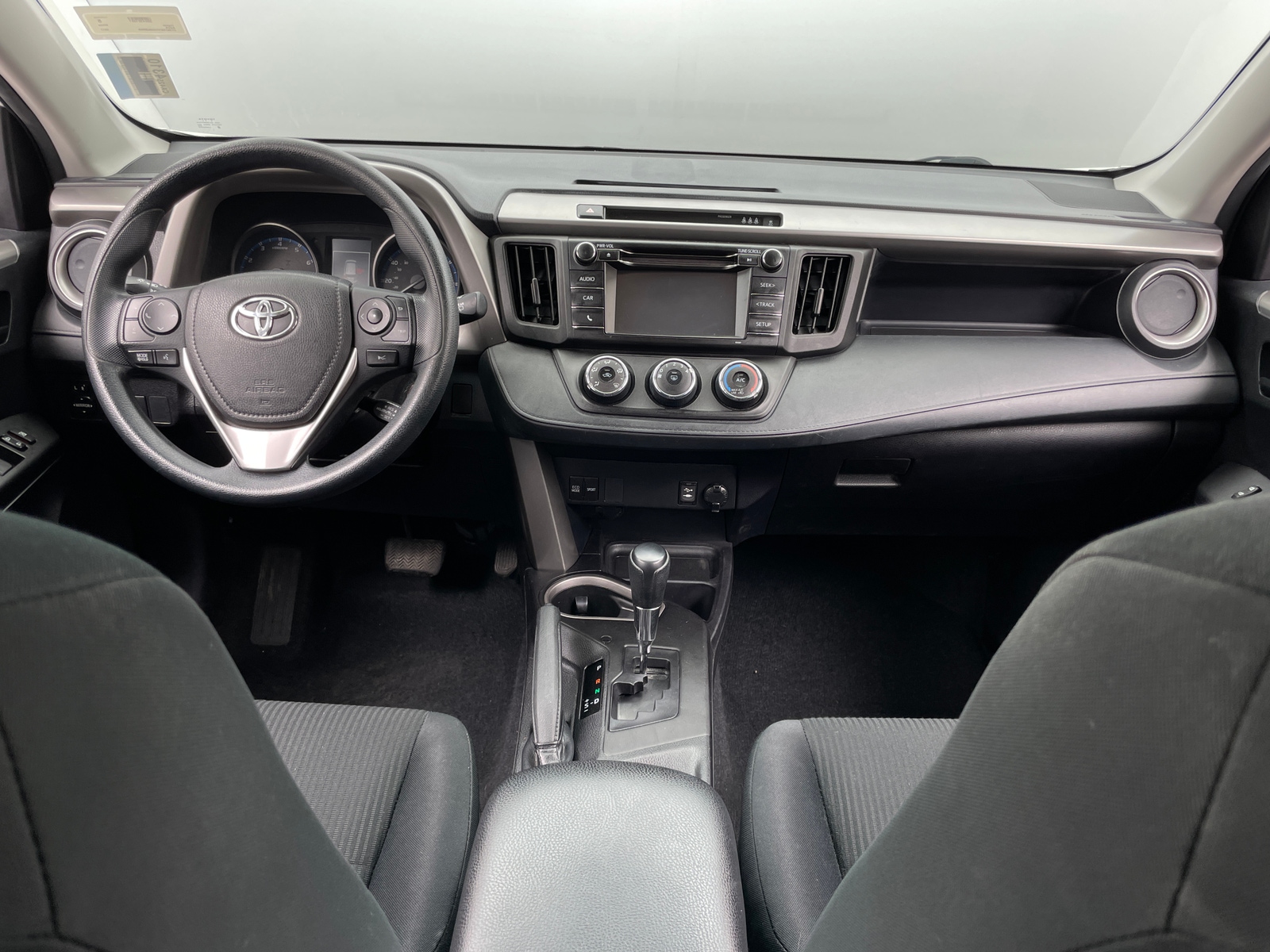 Thumbnail: 2017 Toyota RAV4 - 3