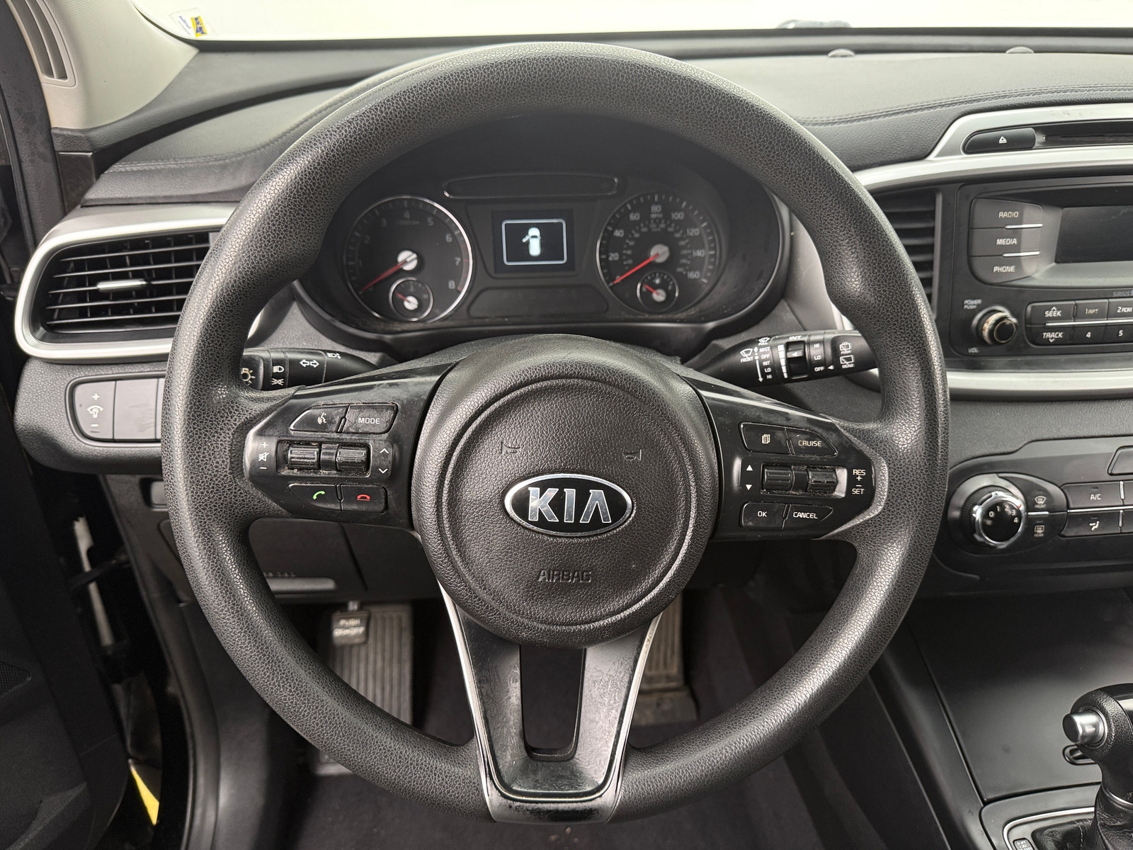 Thumbnail: 2017 Kia Sorento - 5