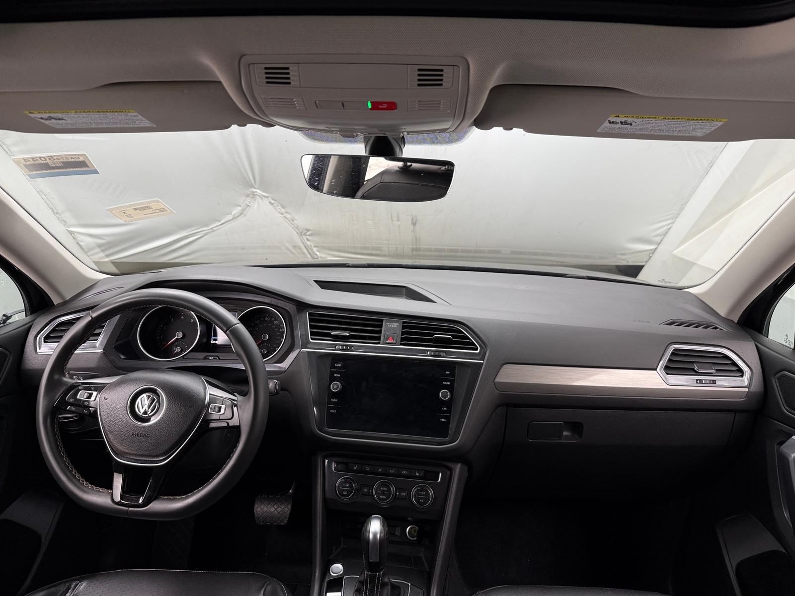 Thumbnail: 2021 Volkswagen Tiguan - 3