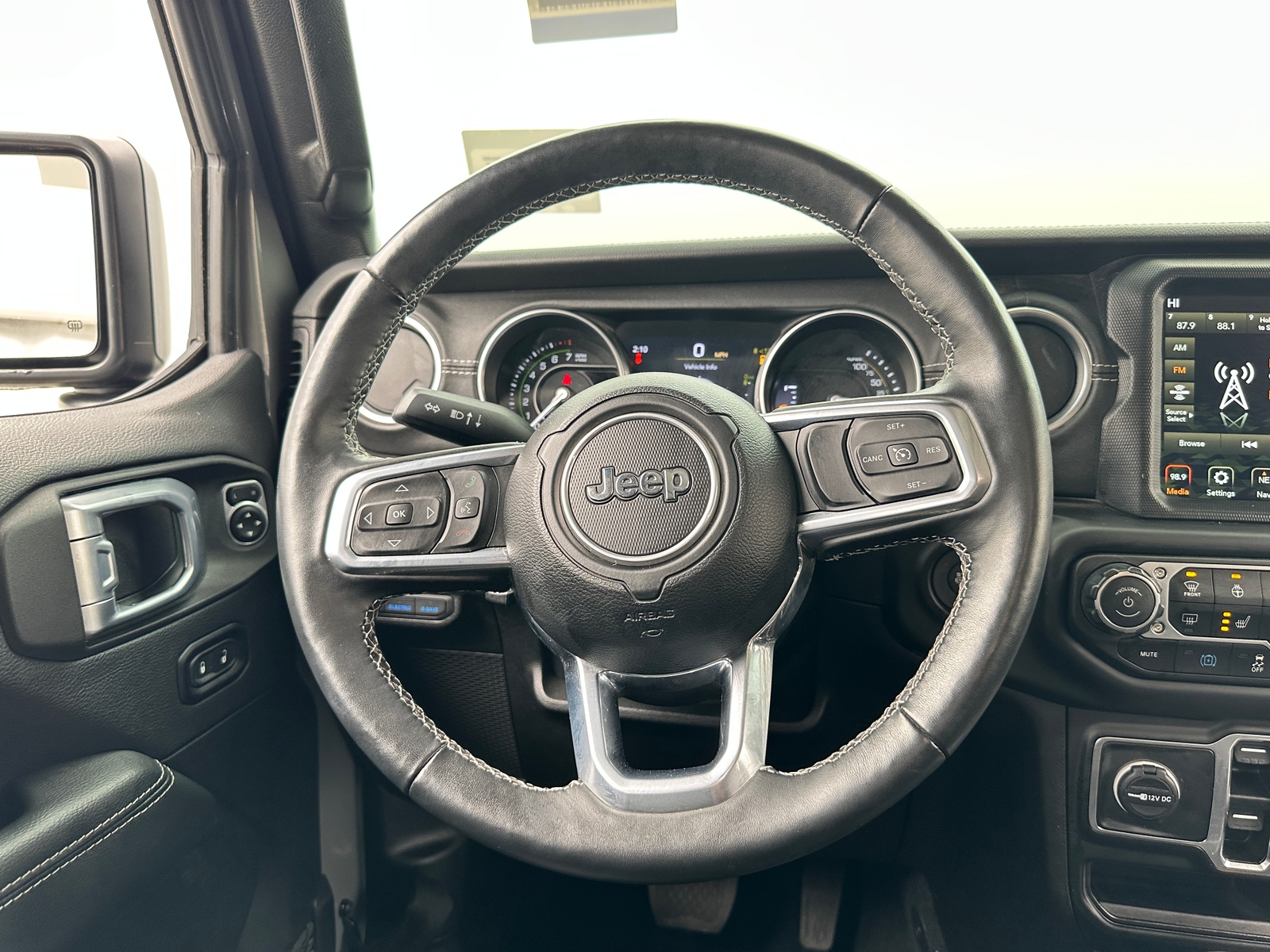 Thumbnail: 2023 Jeep Wrangler - 4