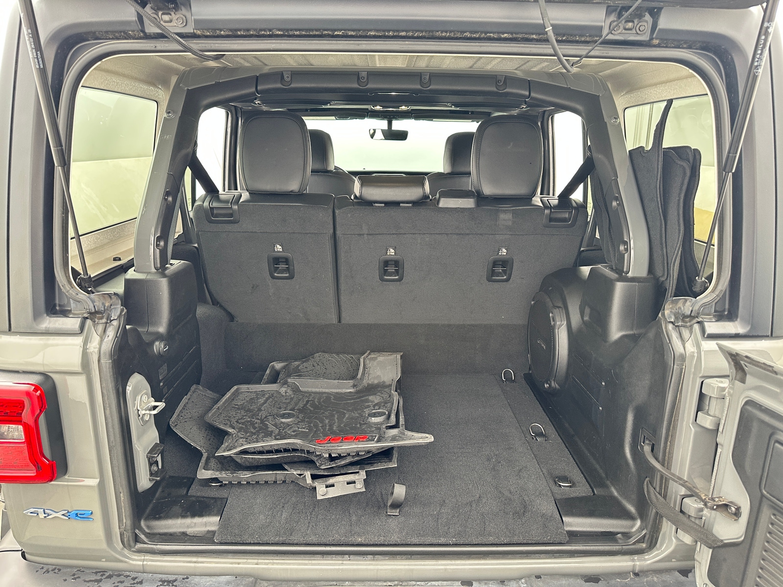 Thumbnail: 2023 Jeep Wrangler - 6