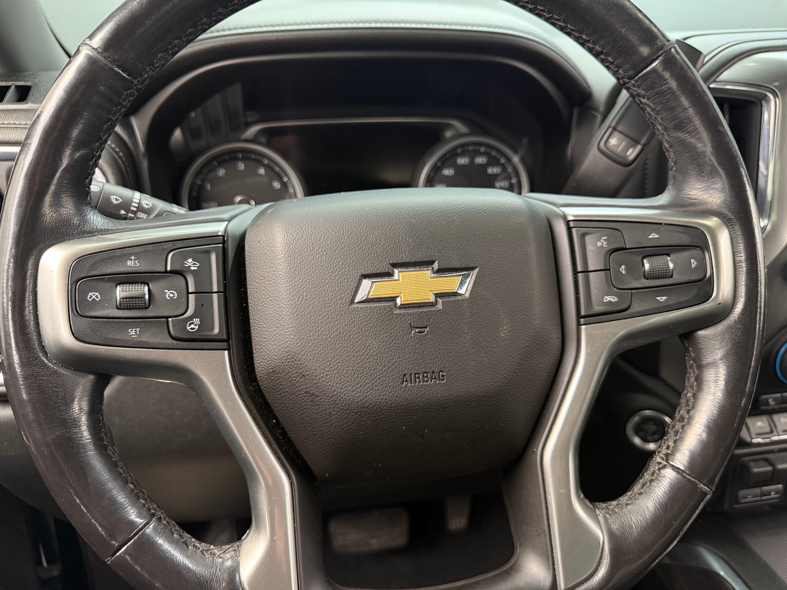 Thumbnail: 2019 Chevrolet Silverado 1500 - 4