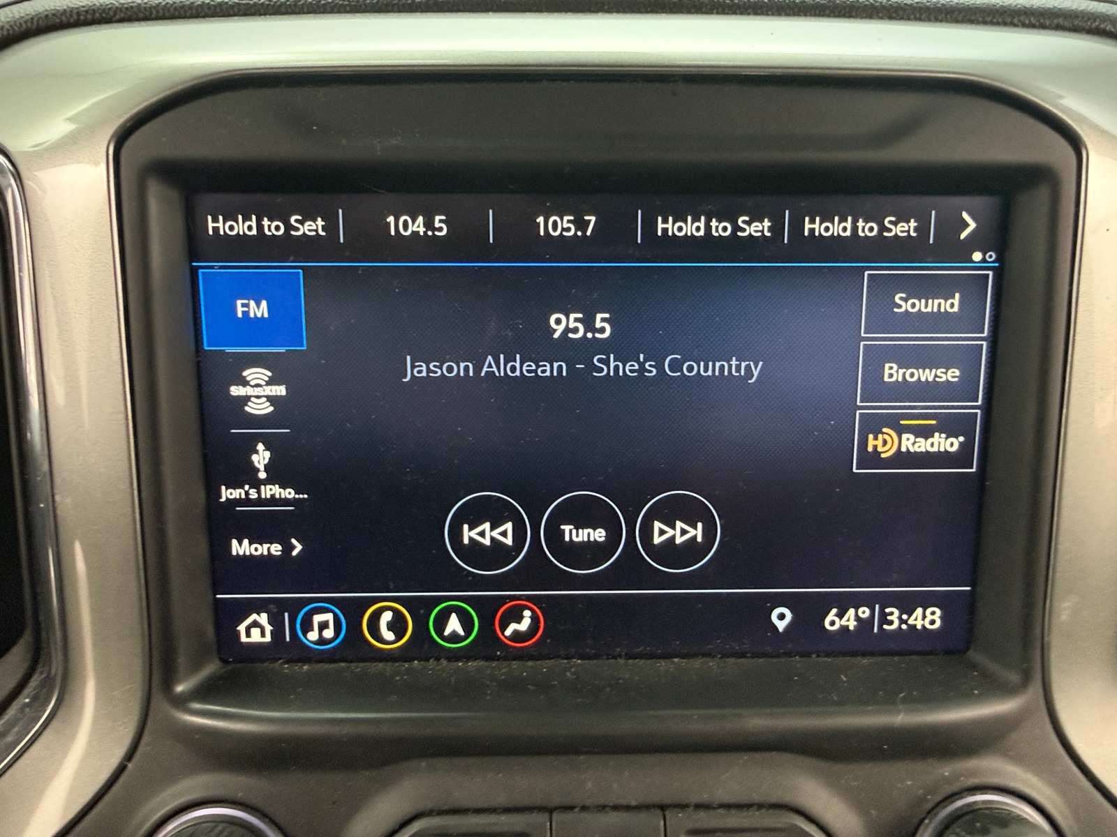 Thumbnail: 2019 Chevrolet Silverado 1500 - 3