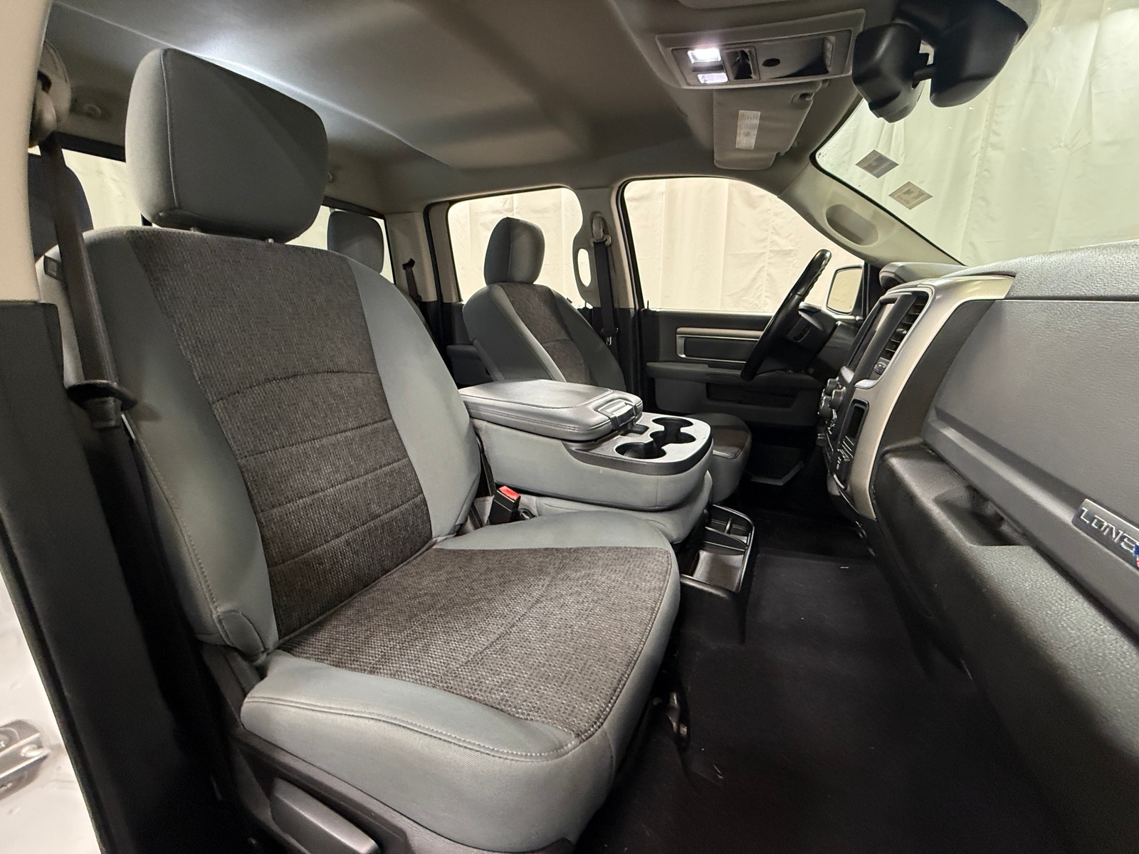 Thumbnail: 2019 RAM 1500 Classic - 2