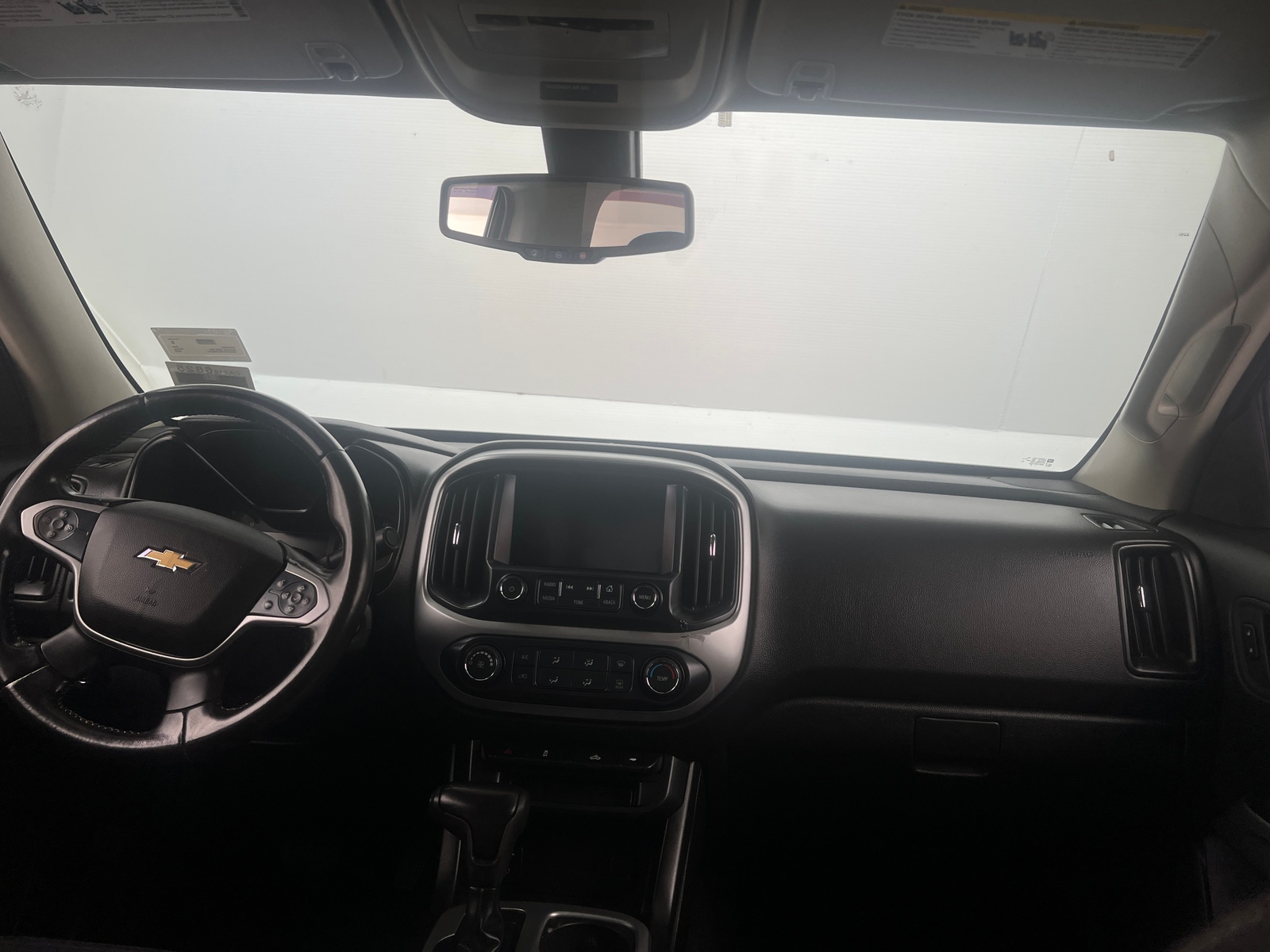 Thumbnail: 2016 Chevrolet Colorado - 3