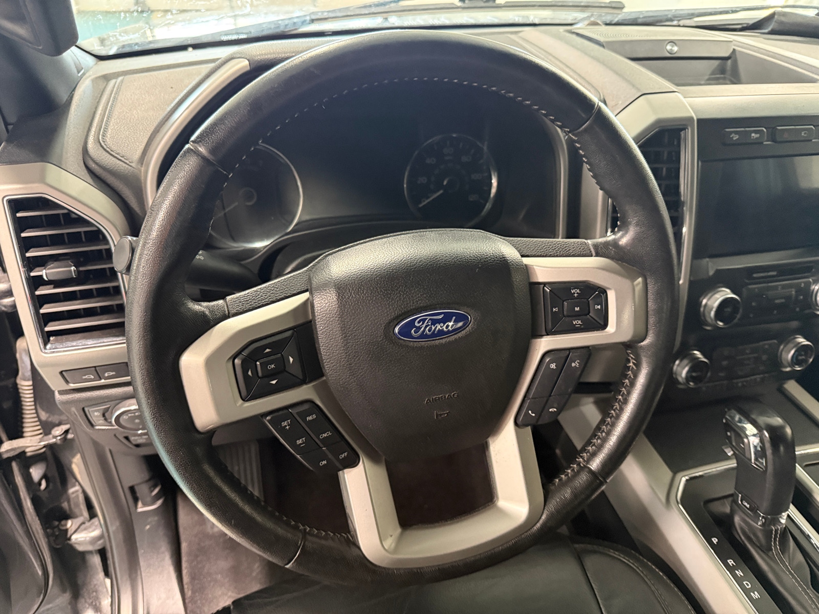 Thumbnail: 2019 Ford Econoline - 4