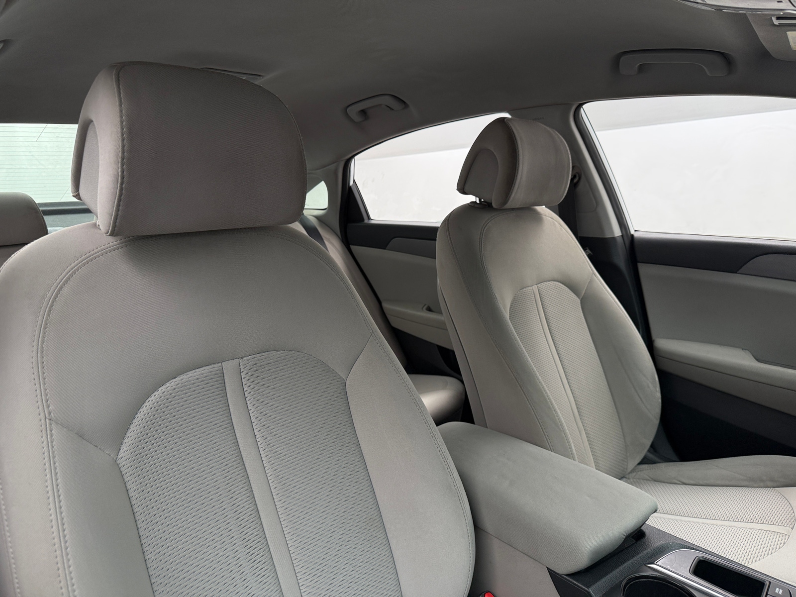 Thumbnail: 2016 Hyundai Sonata - 2