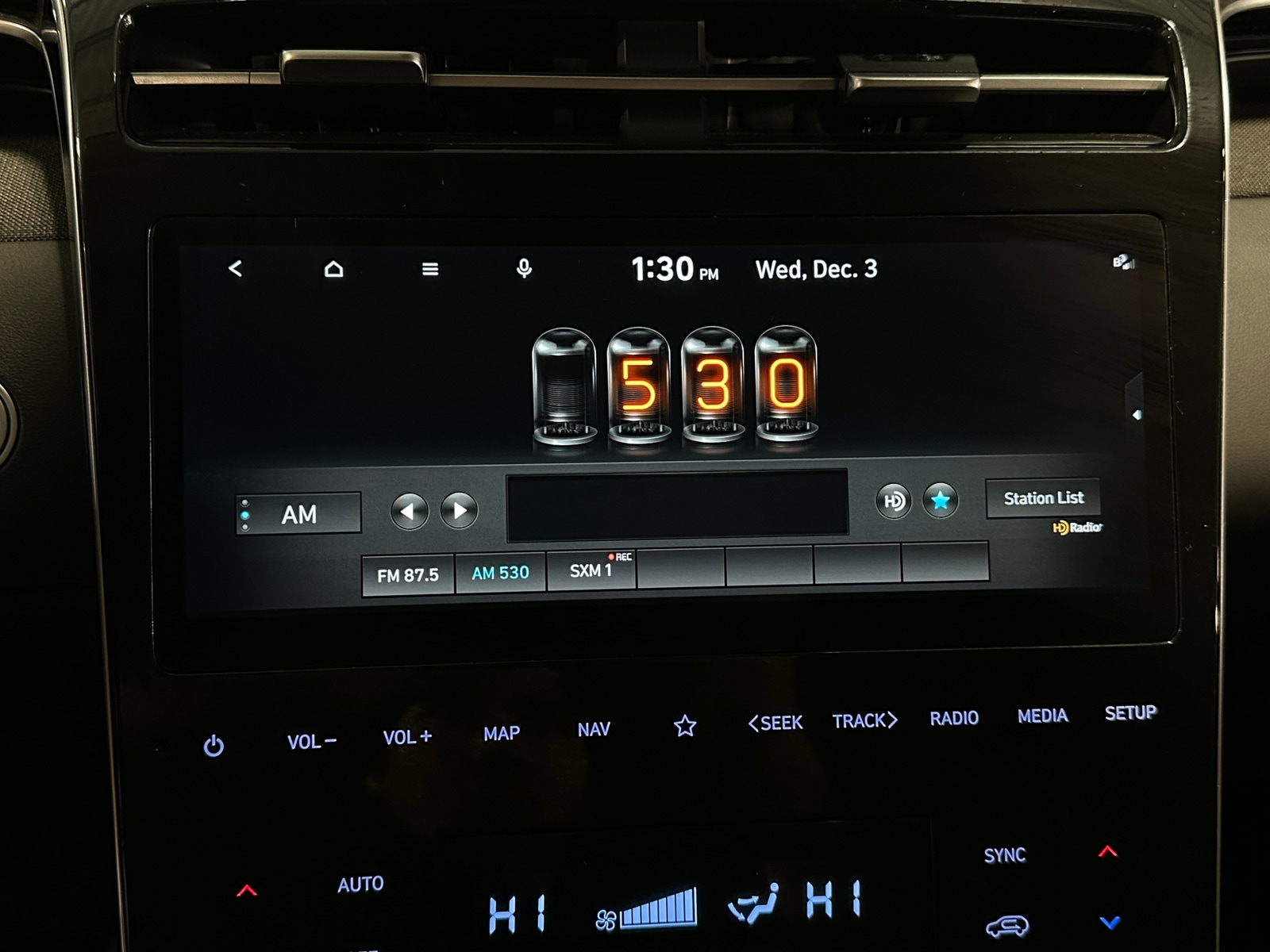 Thumbnail: 2022 Hyundai Tucson - 3