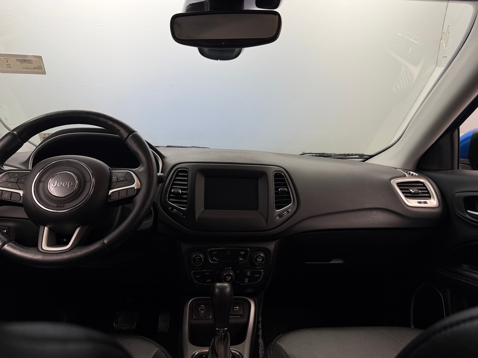 Thumbnail: 2018 Jeep Compass - 3