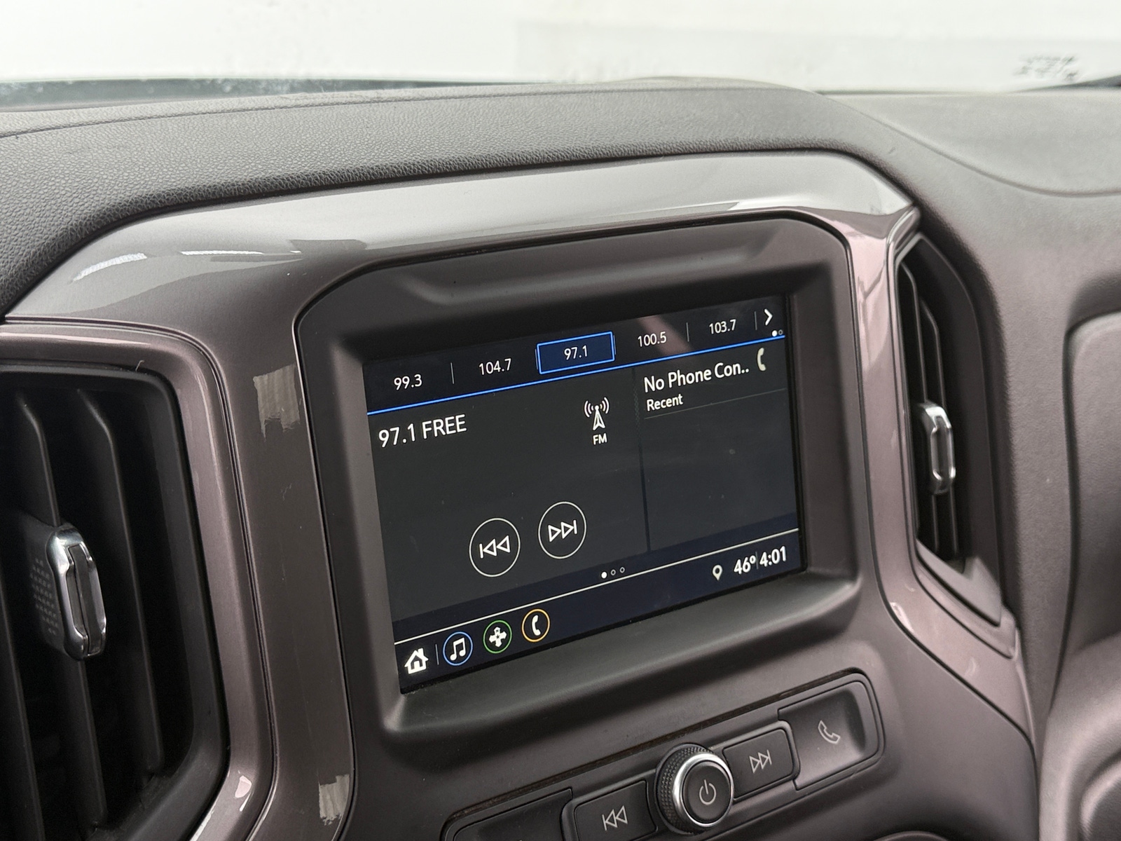 Thumbnail: 2019 Chevrolet Silverado 1500 - 4