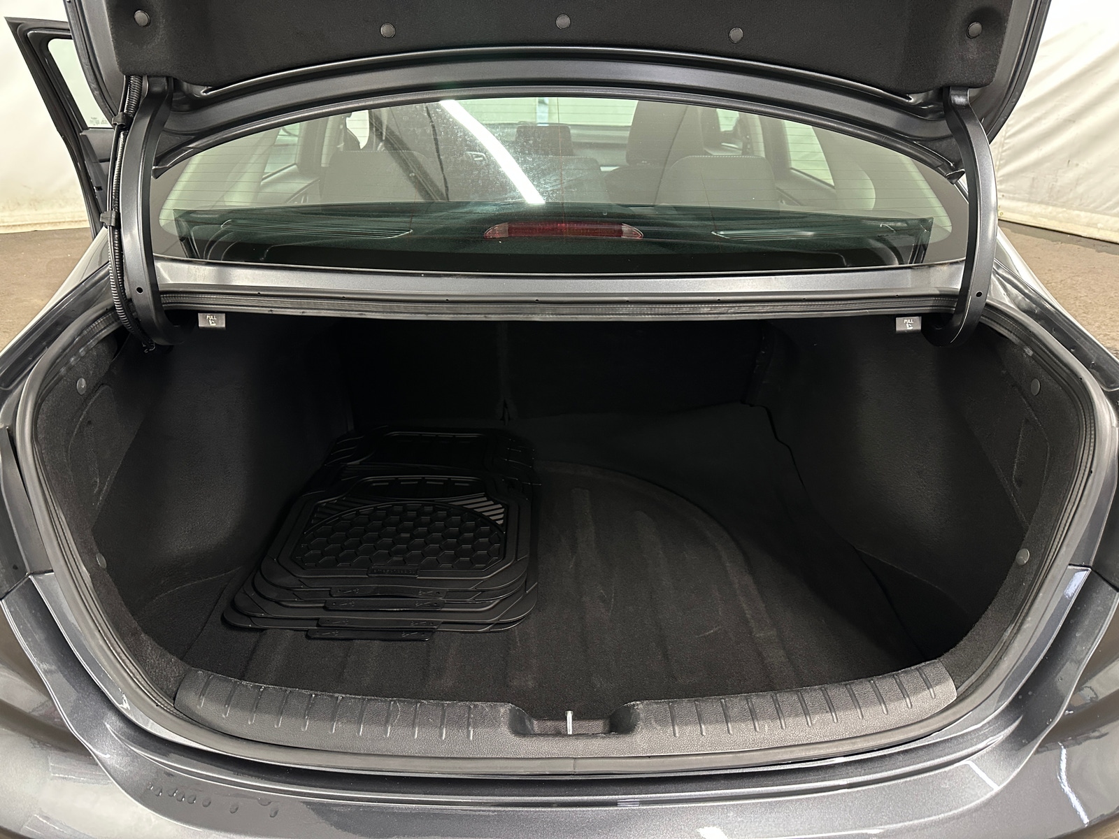 Thumbnail: 2024 Kia Forte - 7