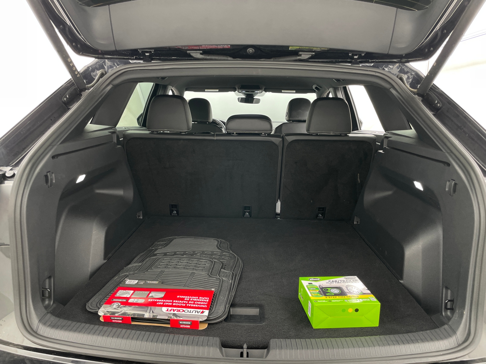 Thumbnail: 2025 Volkswagen Atlas - 6