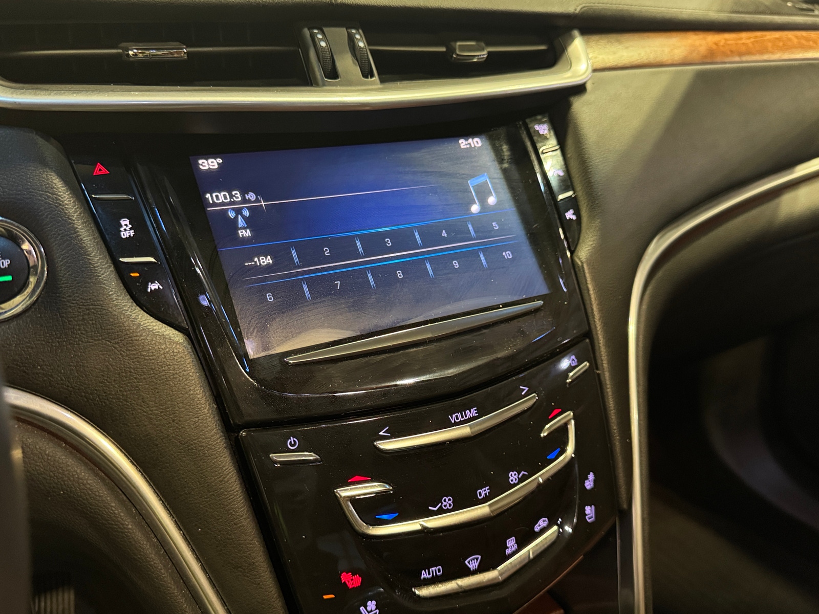 Thumbnail: 2016 Cadillac XTS - 3