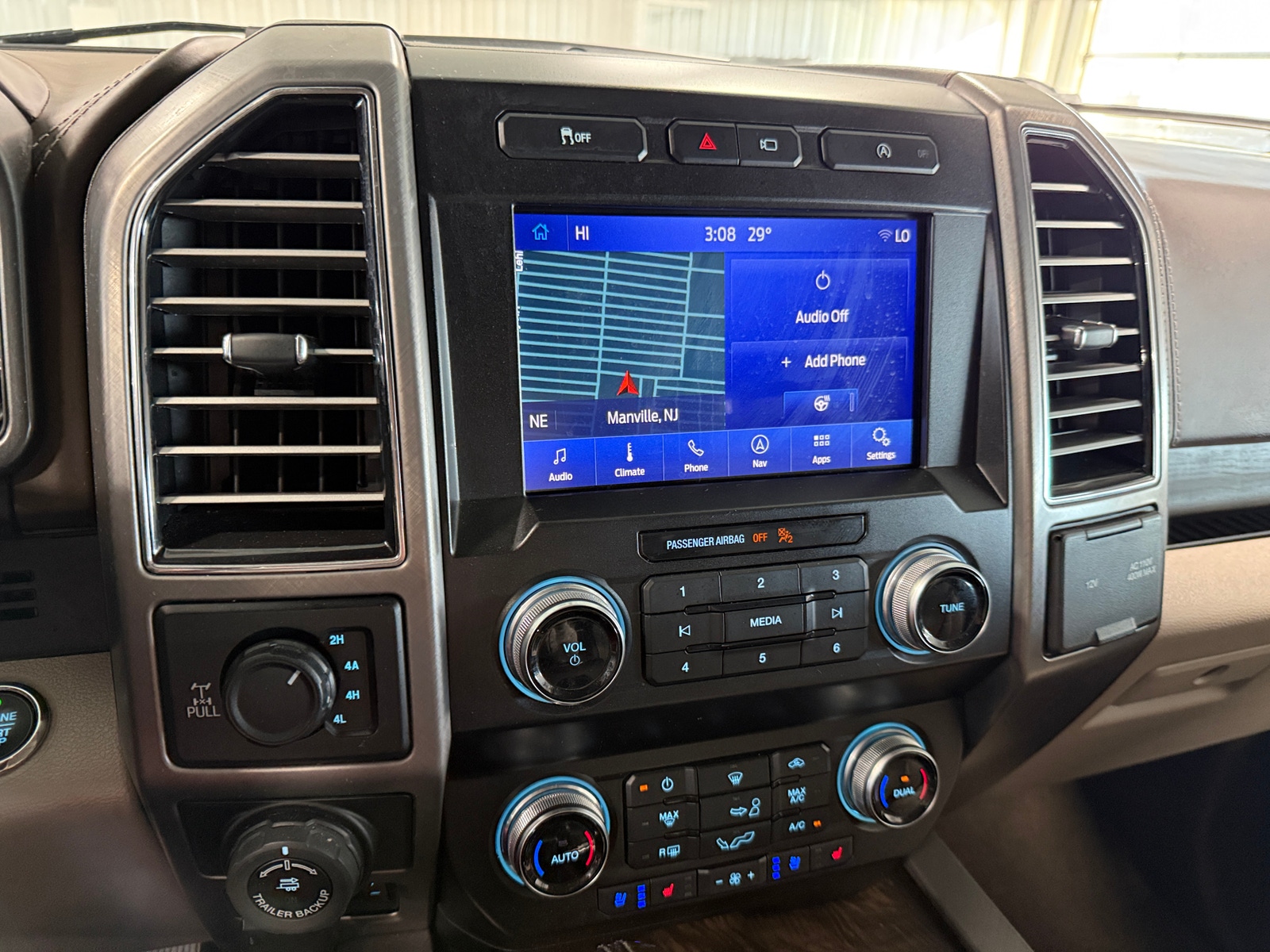 Thumbnail: 2020 Ford Econoline - 3