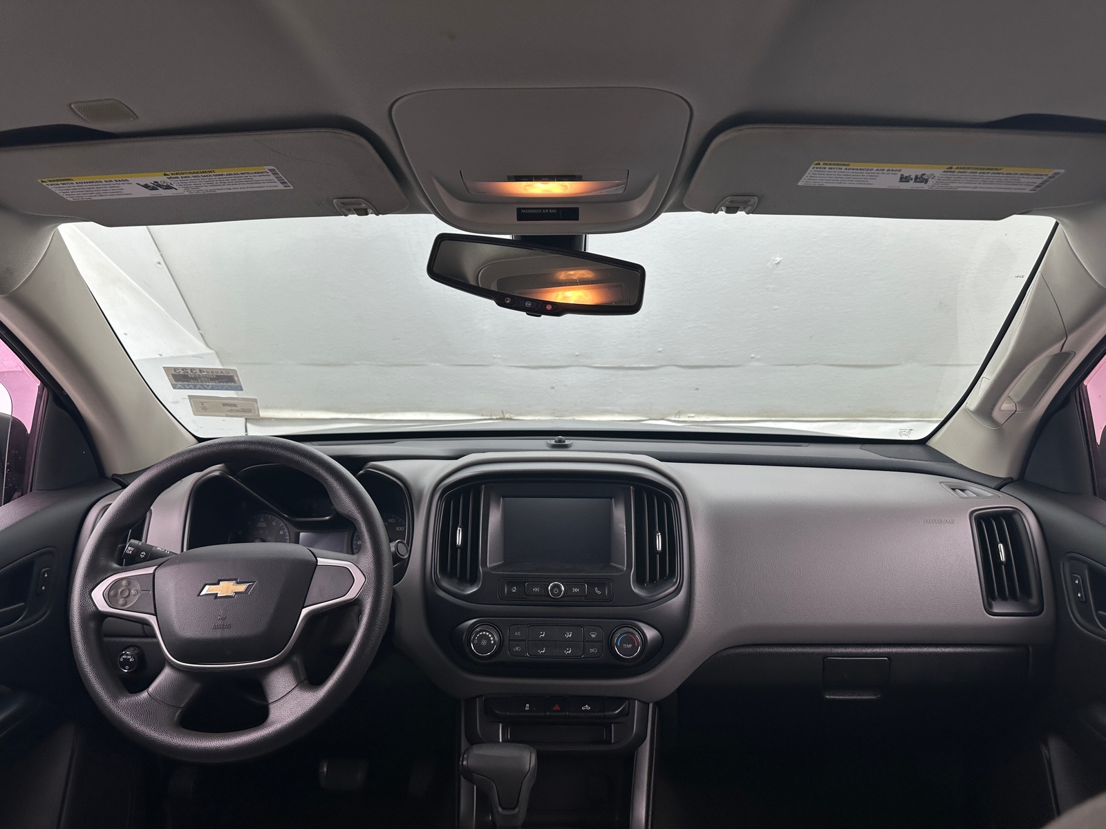 Thumbnail: 2017 Chevrolet Colorado - 3