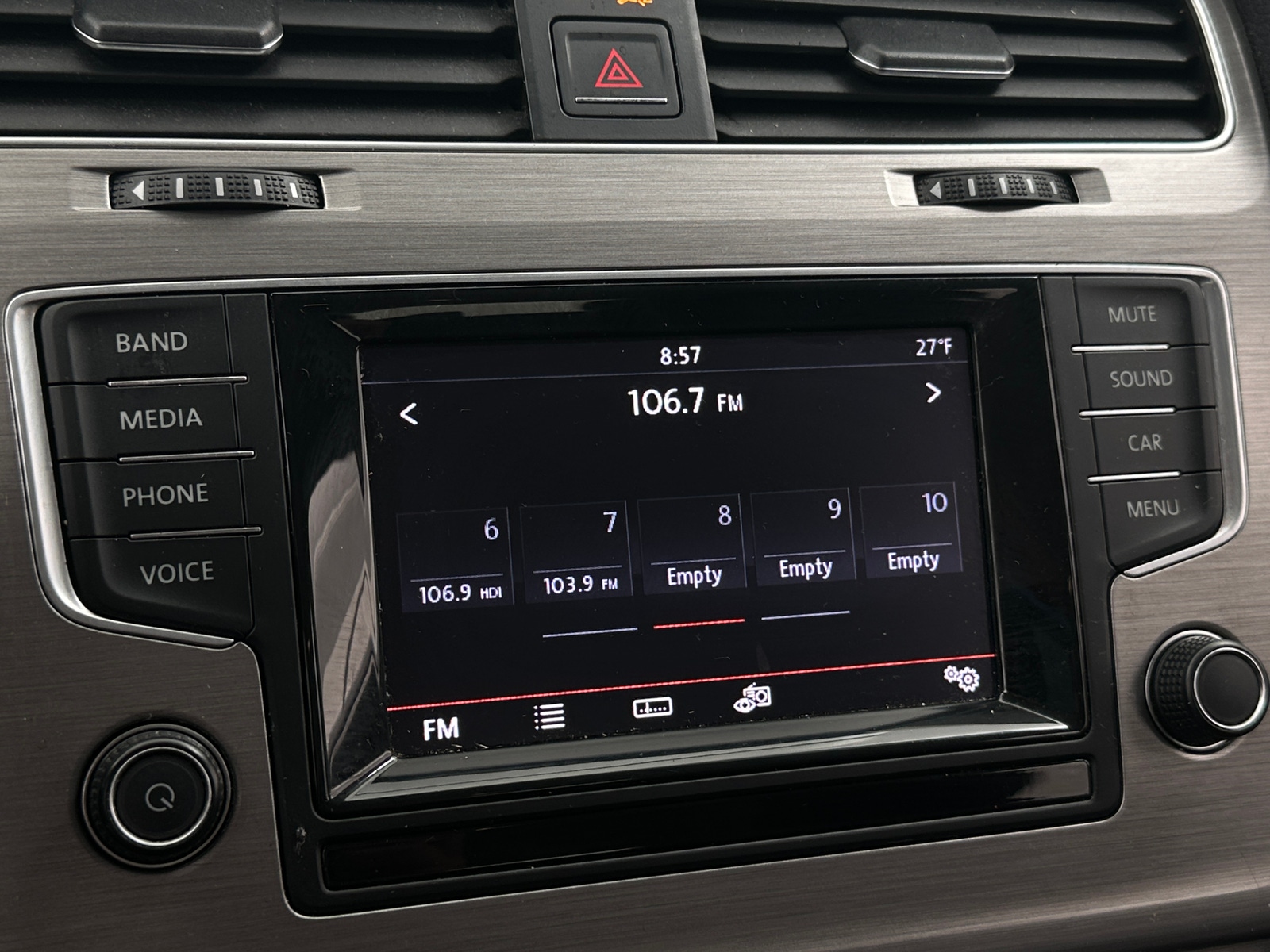 Thumbnail: 2015 Volkswagen Golf - 3