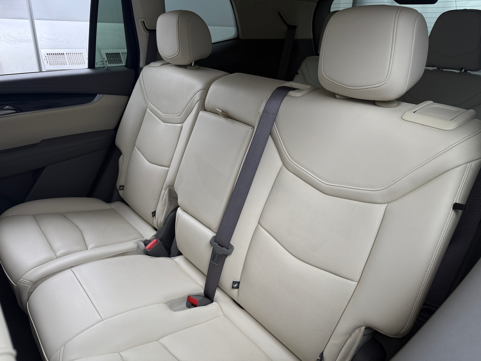 Thumbnail: 2022 Cadillac XT6 - 5