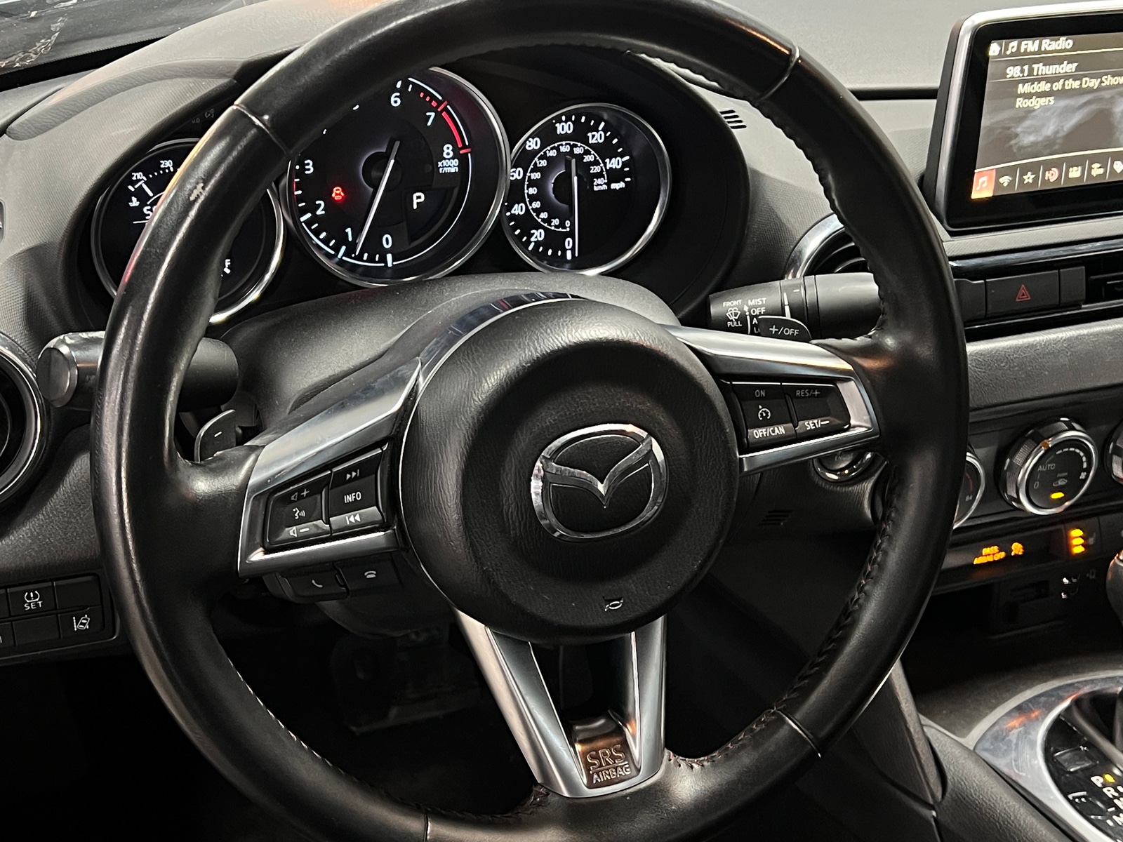 Thumbnail: 2016 Mazda MX-5 Miata - 4