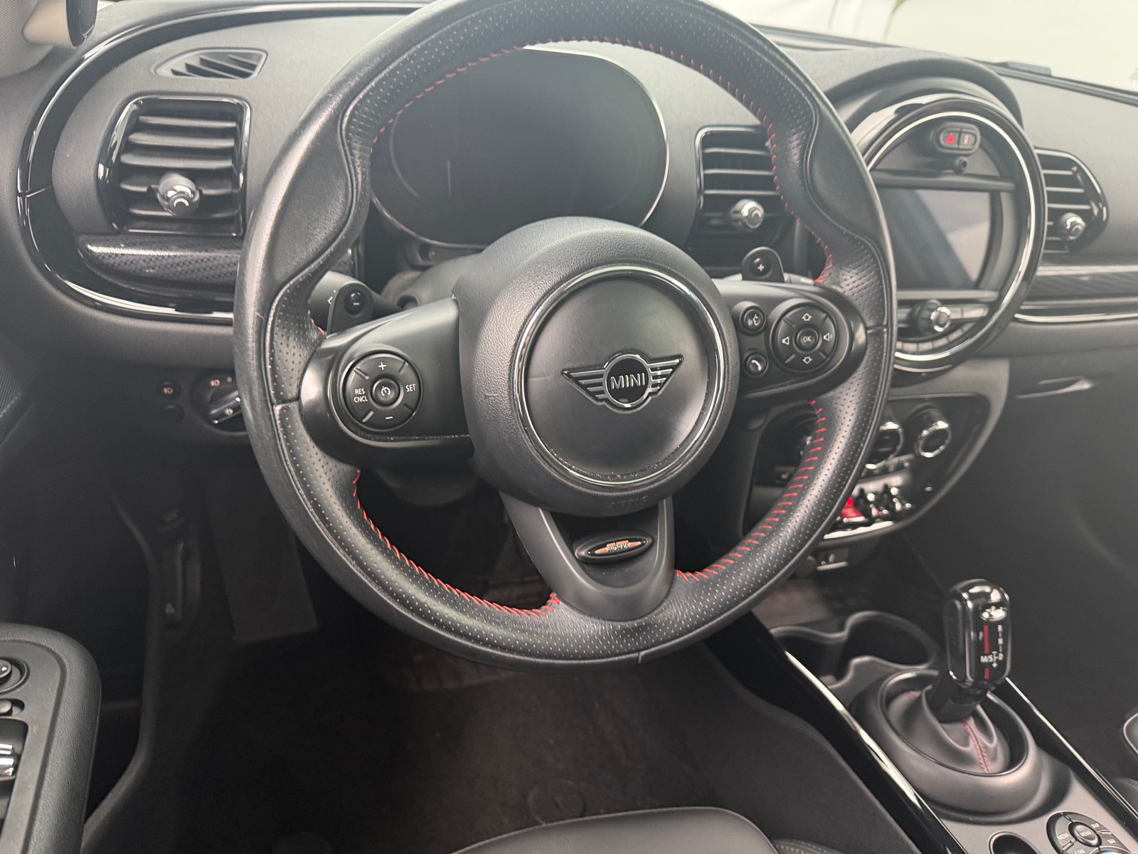 Thumbnail: 2021 MINI Cooper Clubman - 4