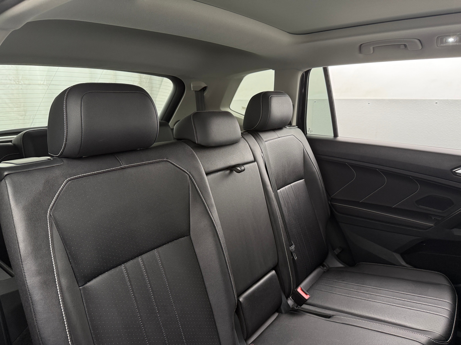 Thumbnail: 2024 Volkswagen Tiguan - 5