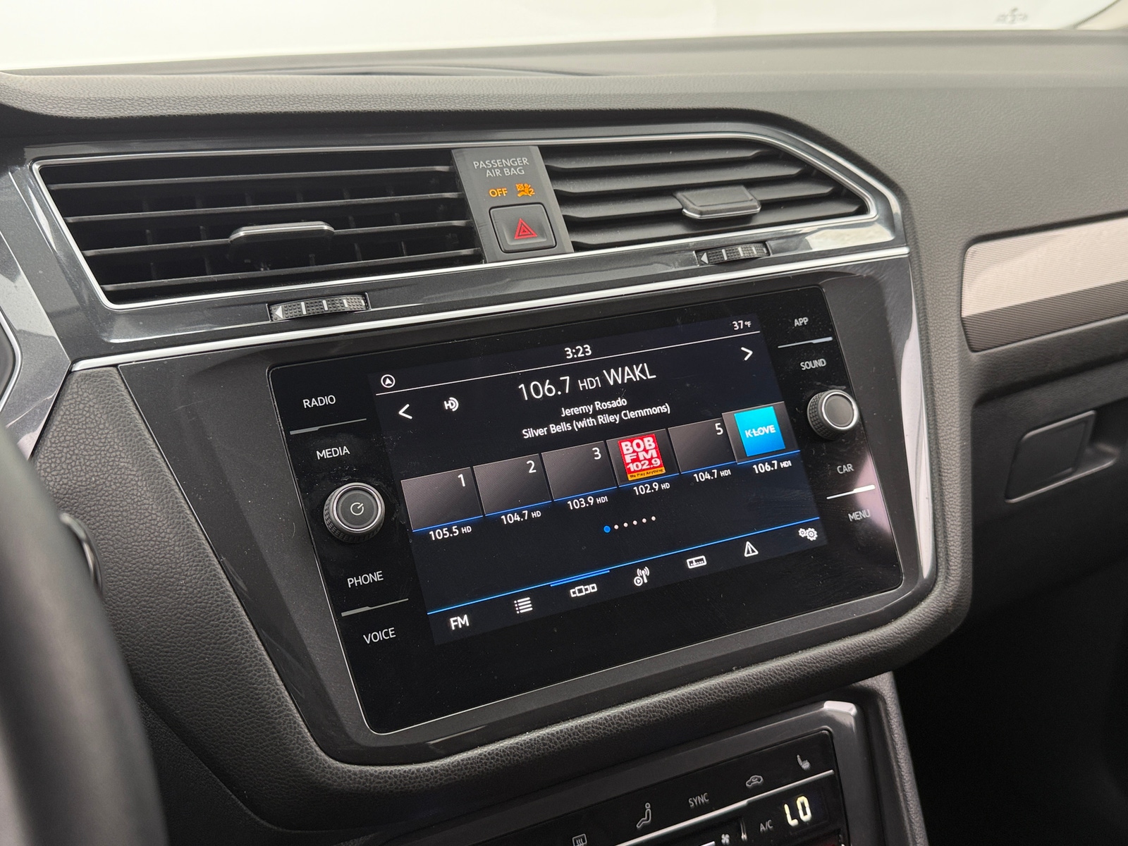 Thumbnail: 2024 Volkswagen Tiguan - 3