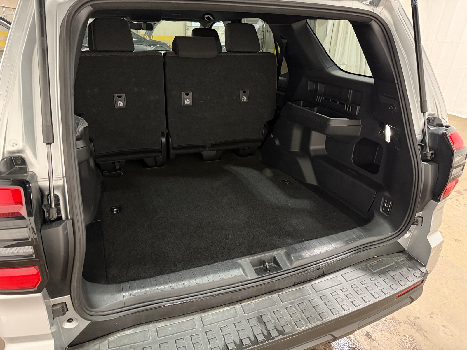 Thumbnail: 2025 Toyota 4Runner - 7